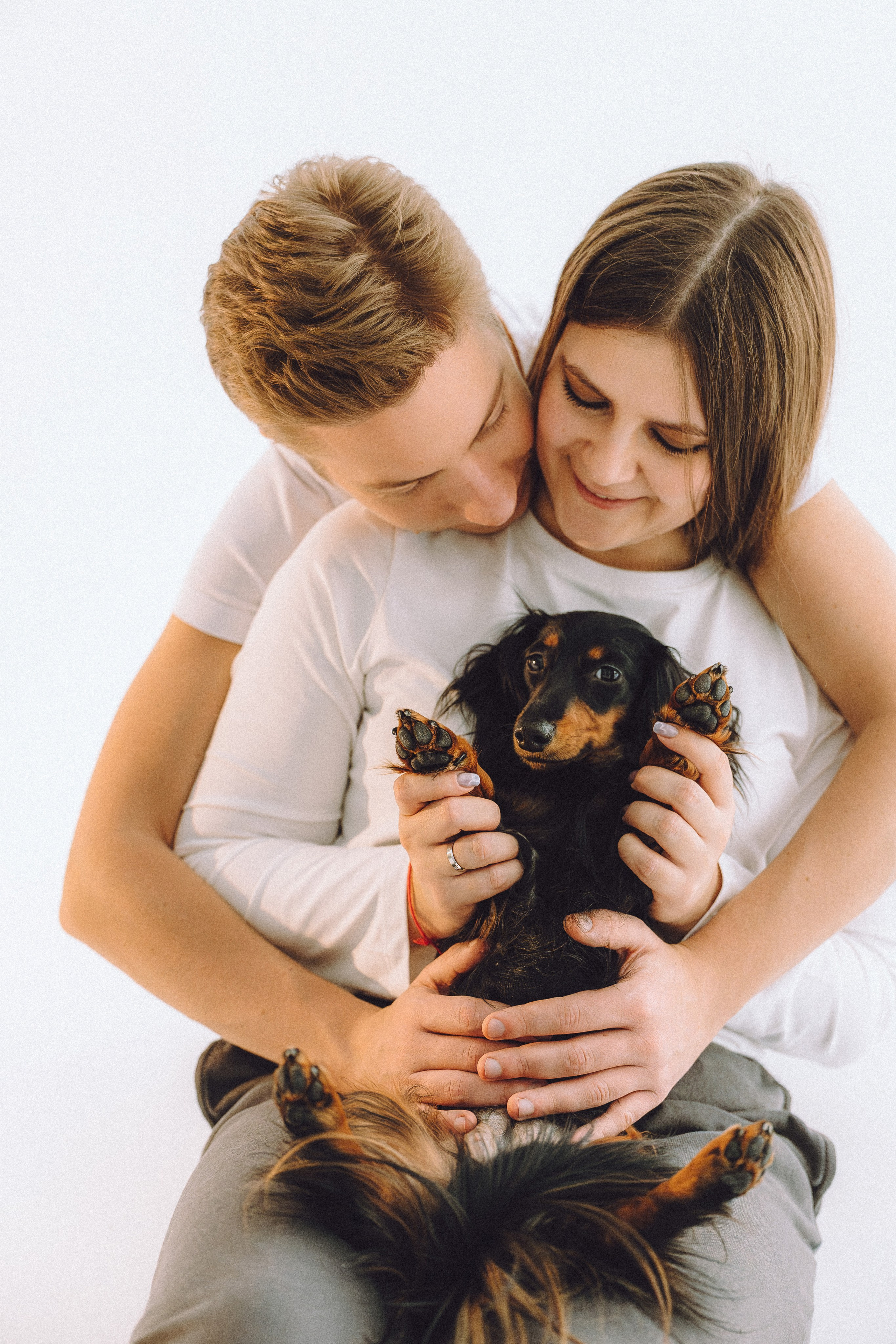 Натали, Свят и Эни