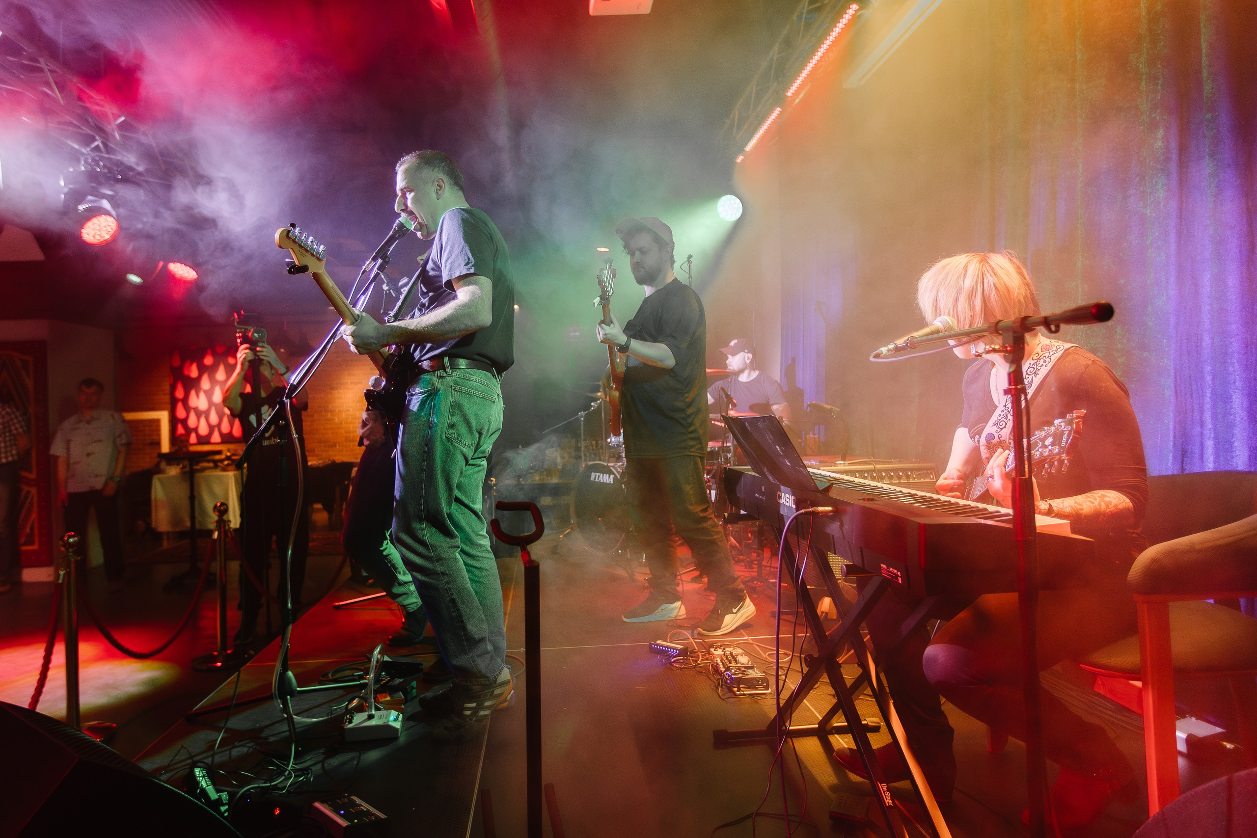 Концерт музыкальной группы. Фотограф и видеограф в Москве Ирина Фомочкина