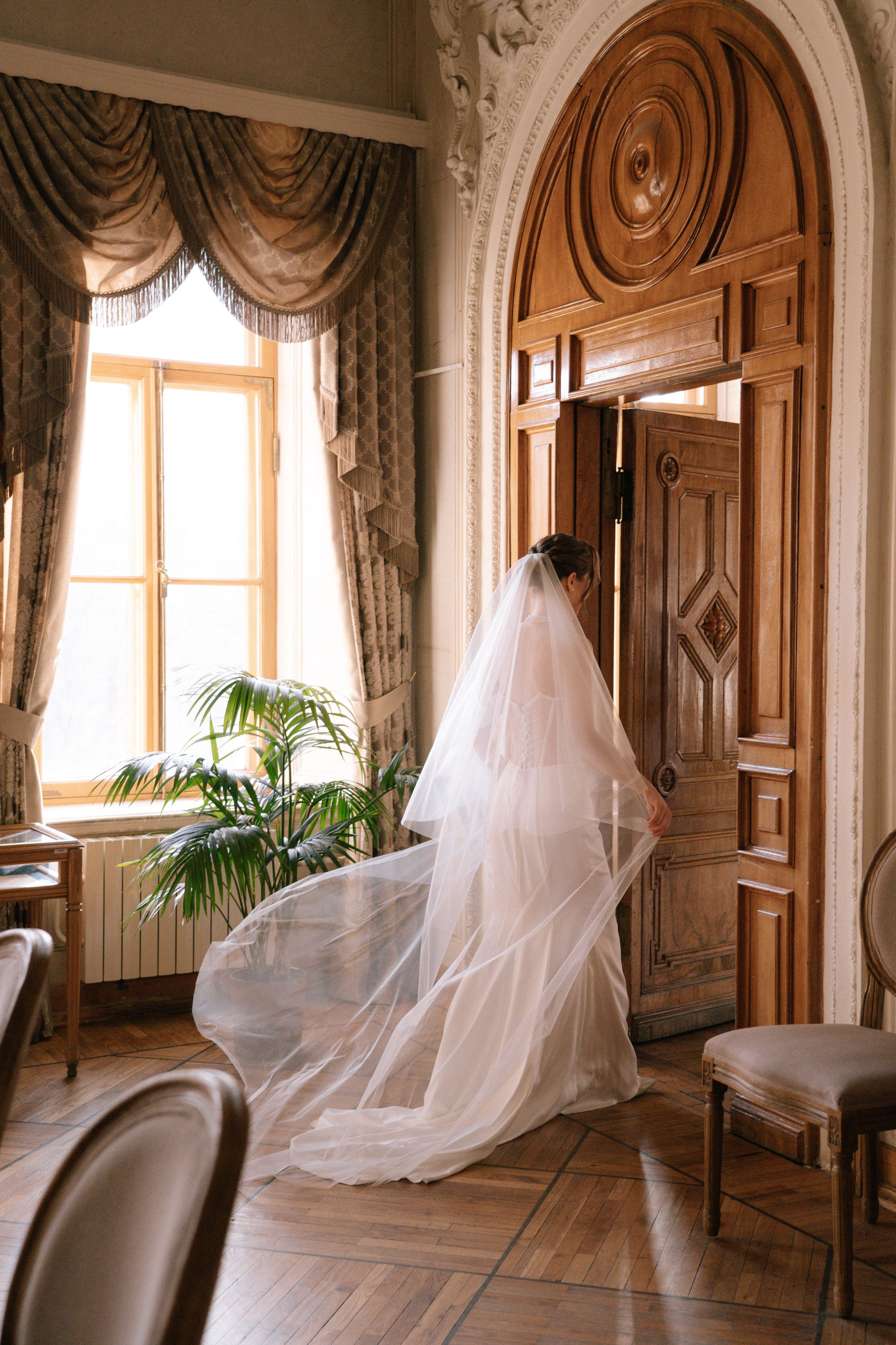 Свадебная фотосессия в Библиотеке читальне им. Пушкина