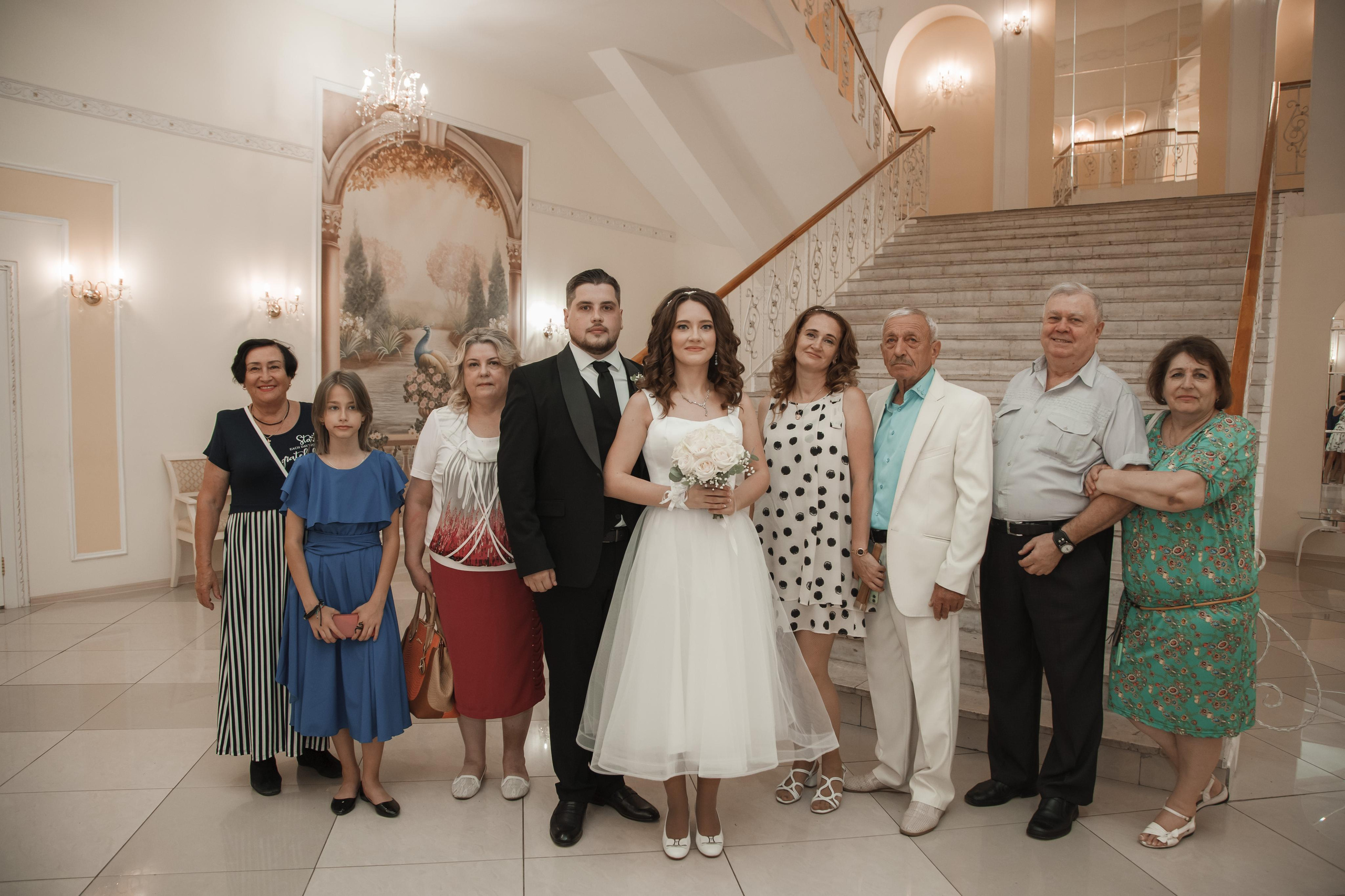 Рома и Оля, ЗАГС в г. Королев, прогулка по ВДНХ. Свадебный и репортажный фотограф (Москва, Королев и другие)