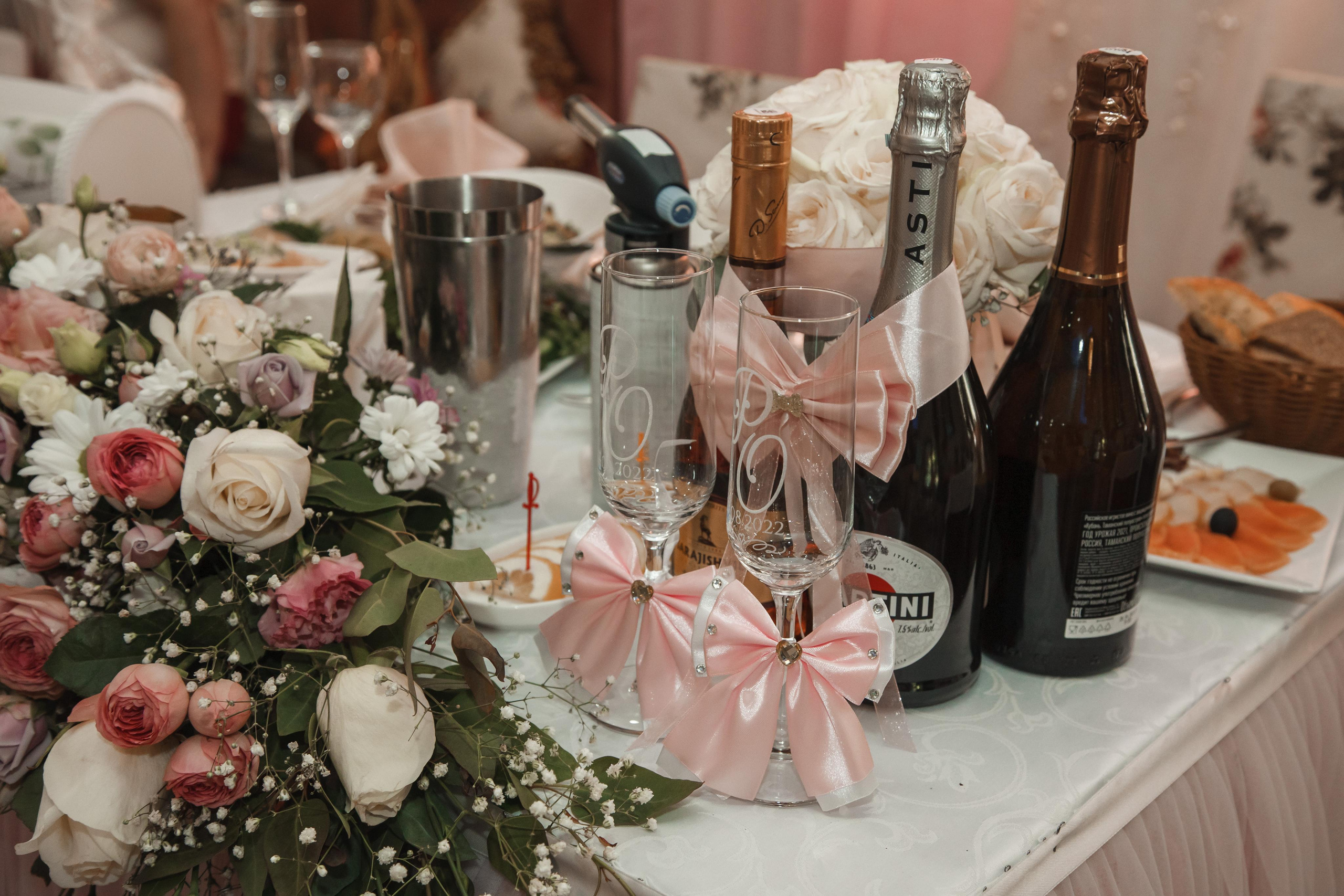 Рома и Оля, ЗАГС в г. Королев, прогулка по ВДНХ. Свадебный и репортажный фотограф (Москва, Королев и другие)