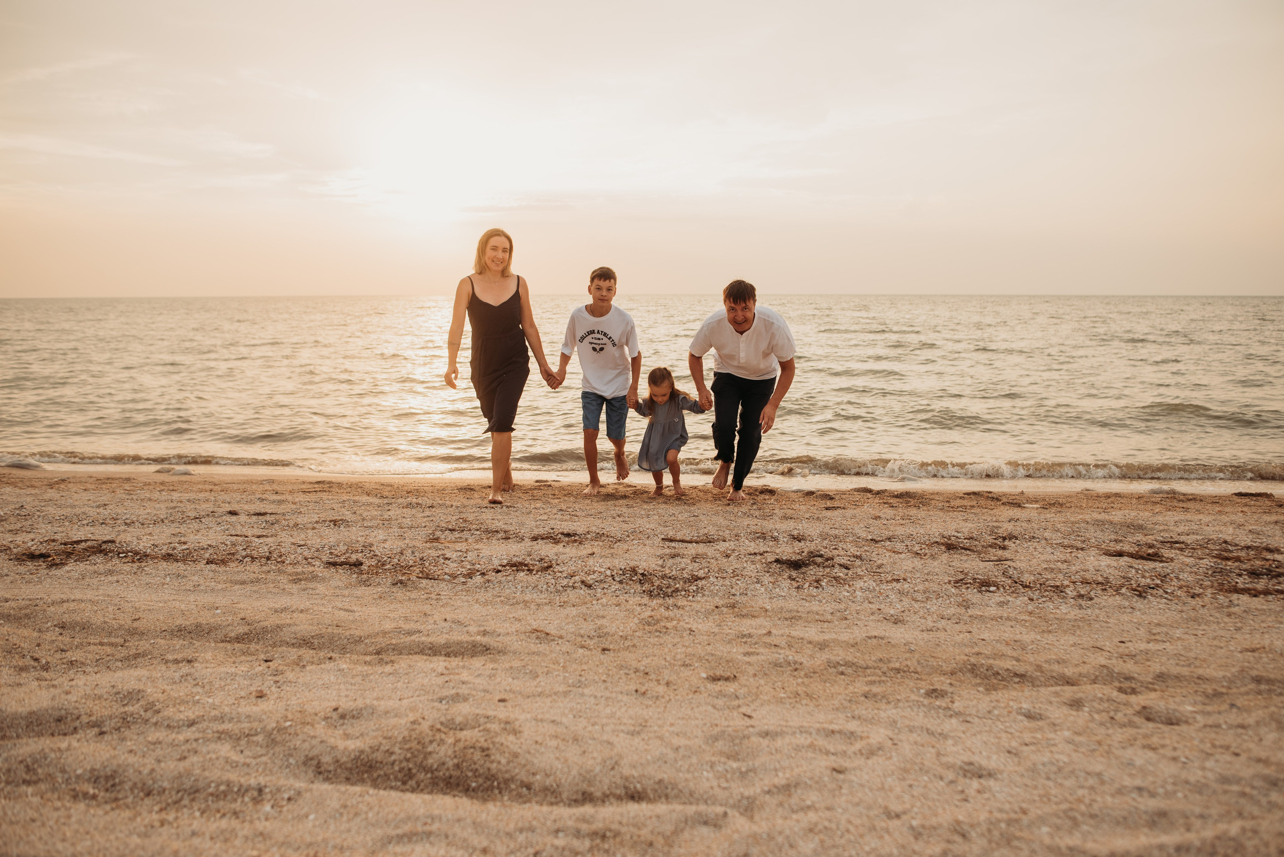 Прогулка на косе. Детский и семейный фотограф выпускной альбом Приморско-Ахтарск