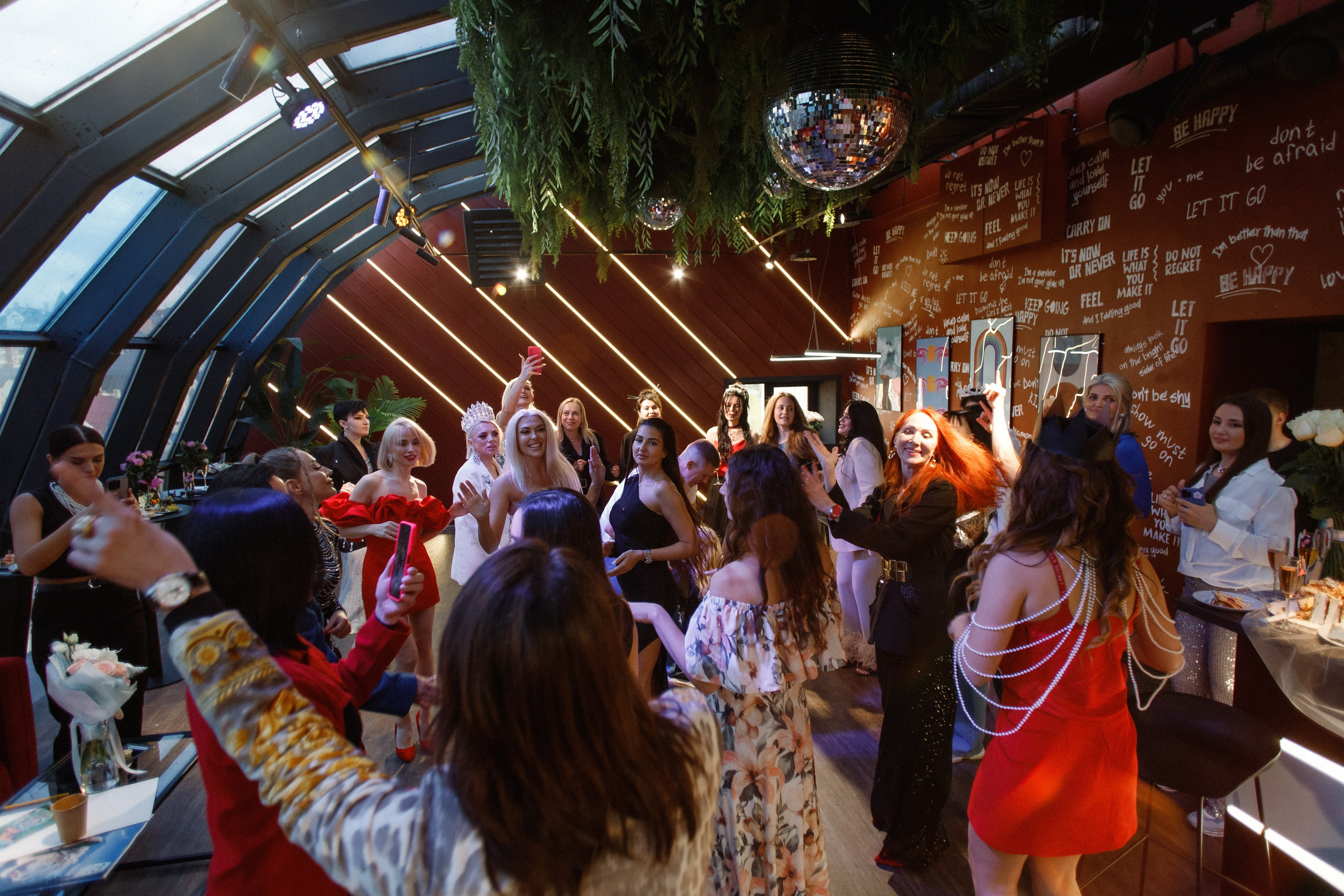 QUEEN KHV [12 ЛЕТ]. СВОИ. ФОТООТЧЕТЫ-СОБЫТИЯ-МЕСТА