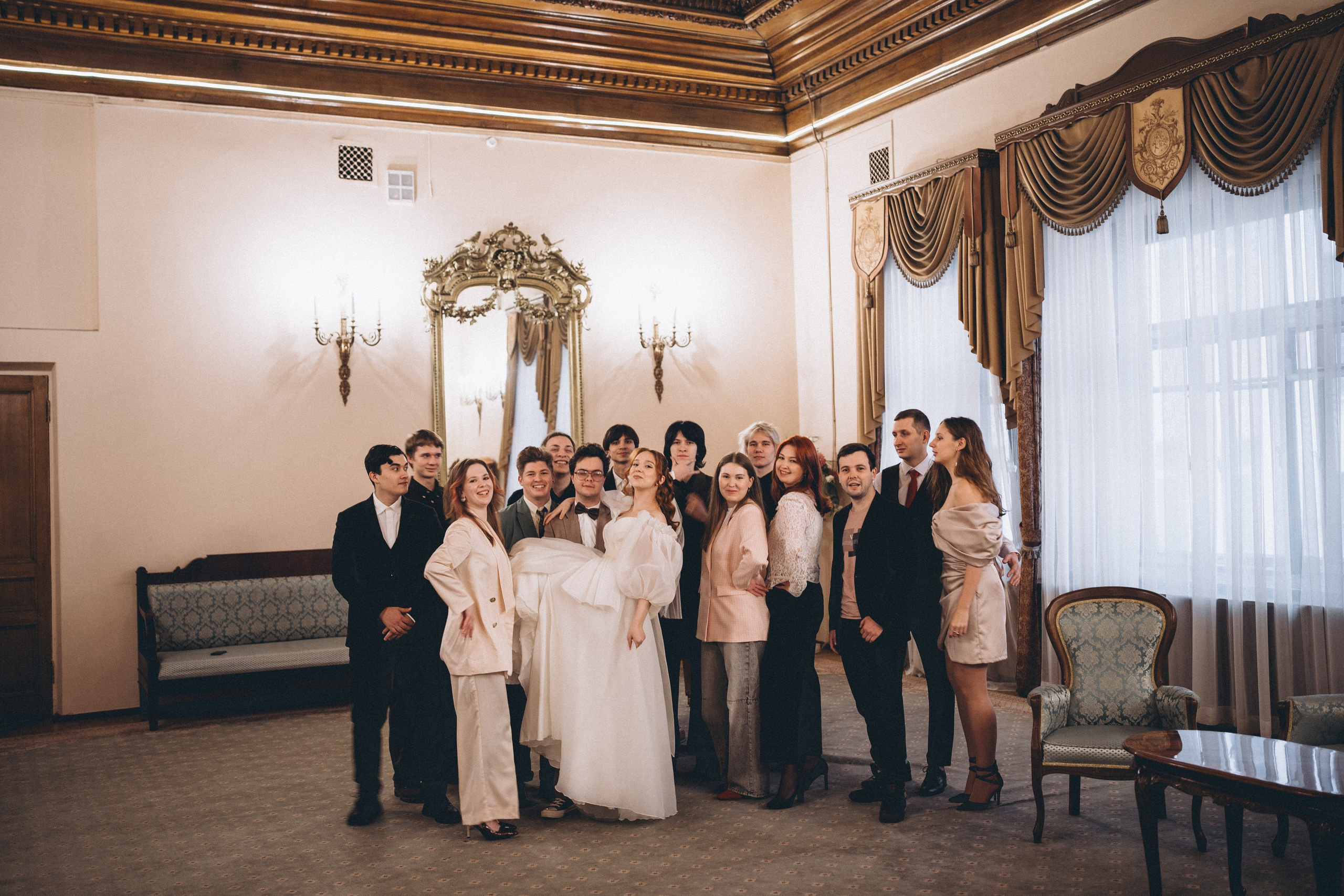 СВАДЕБНАЯ СЬЕМКА ВО ВТОРОМ ДВОРЦЕ С ГОСТЯМИ И ПРОГУЛКА В ТАВРИЧЕСКОМ САДУ. Профессиональный фотограф, Санкт-Петербург — Виктория Богомолова