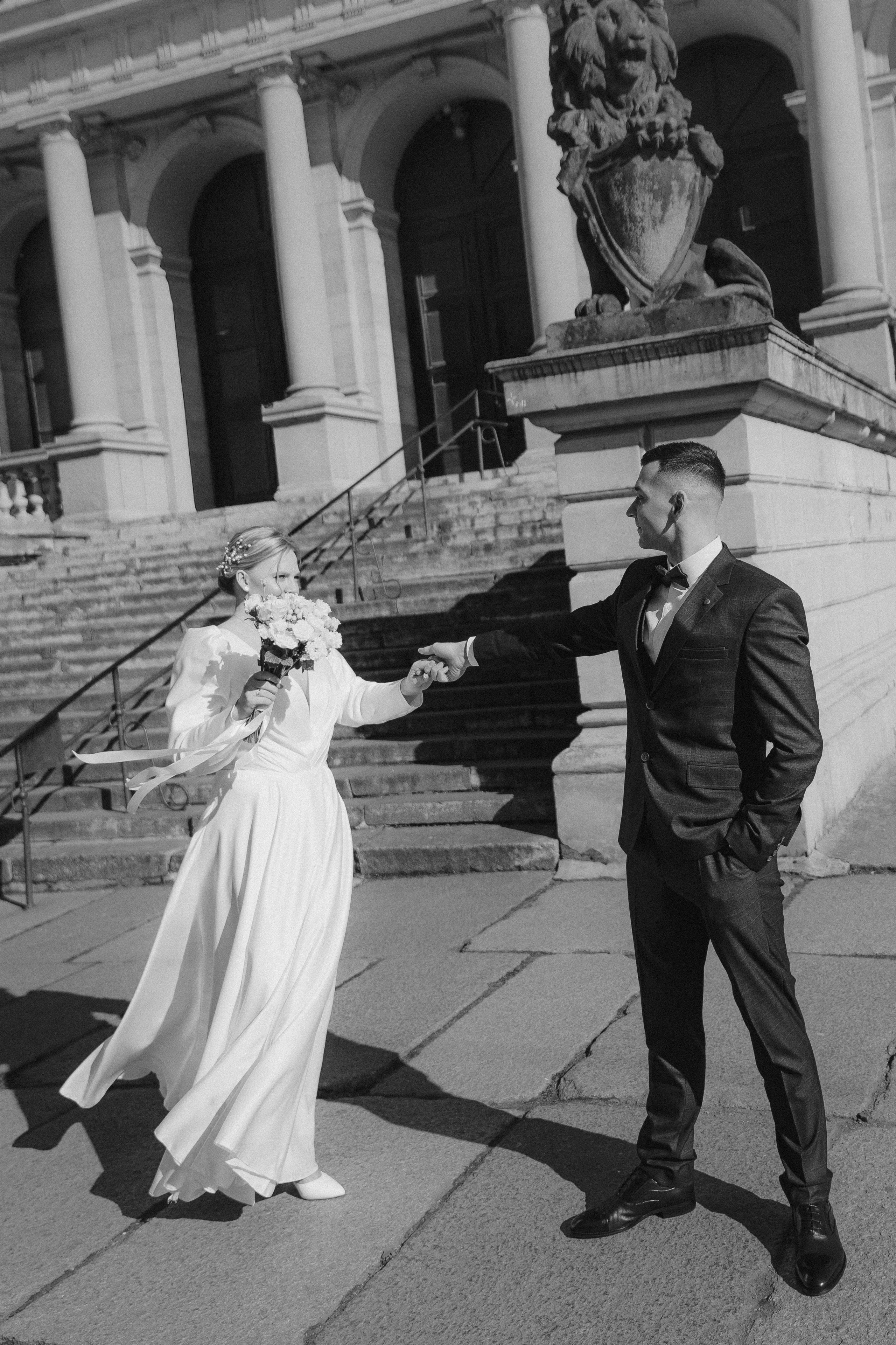 Свадебная фотосессия на закате на море. Свадебный фотограф в Калининграде Мария Ямышева