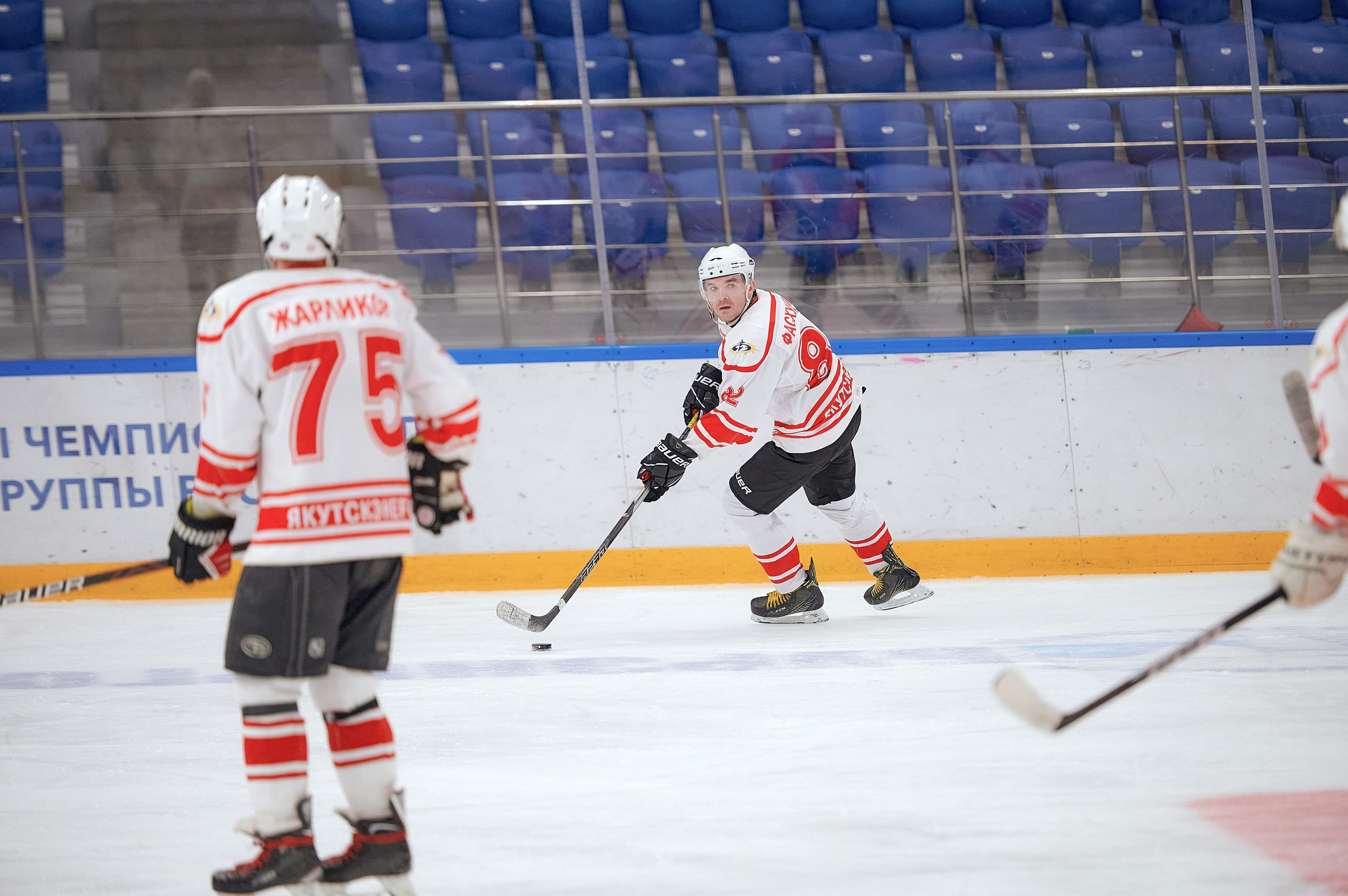 Портфолио репортажной фотосъёмки: Кристалл арена — Хоккей — РусГидро. Фотограф Яковлев Роман — Красноярск