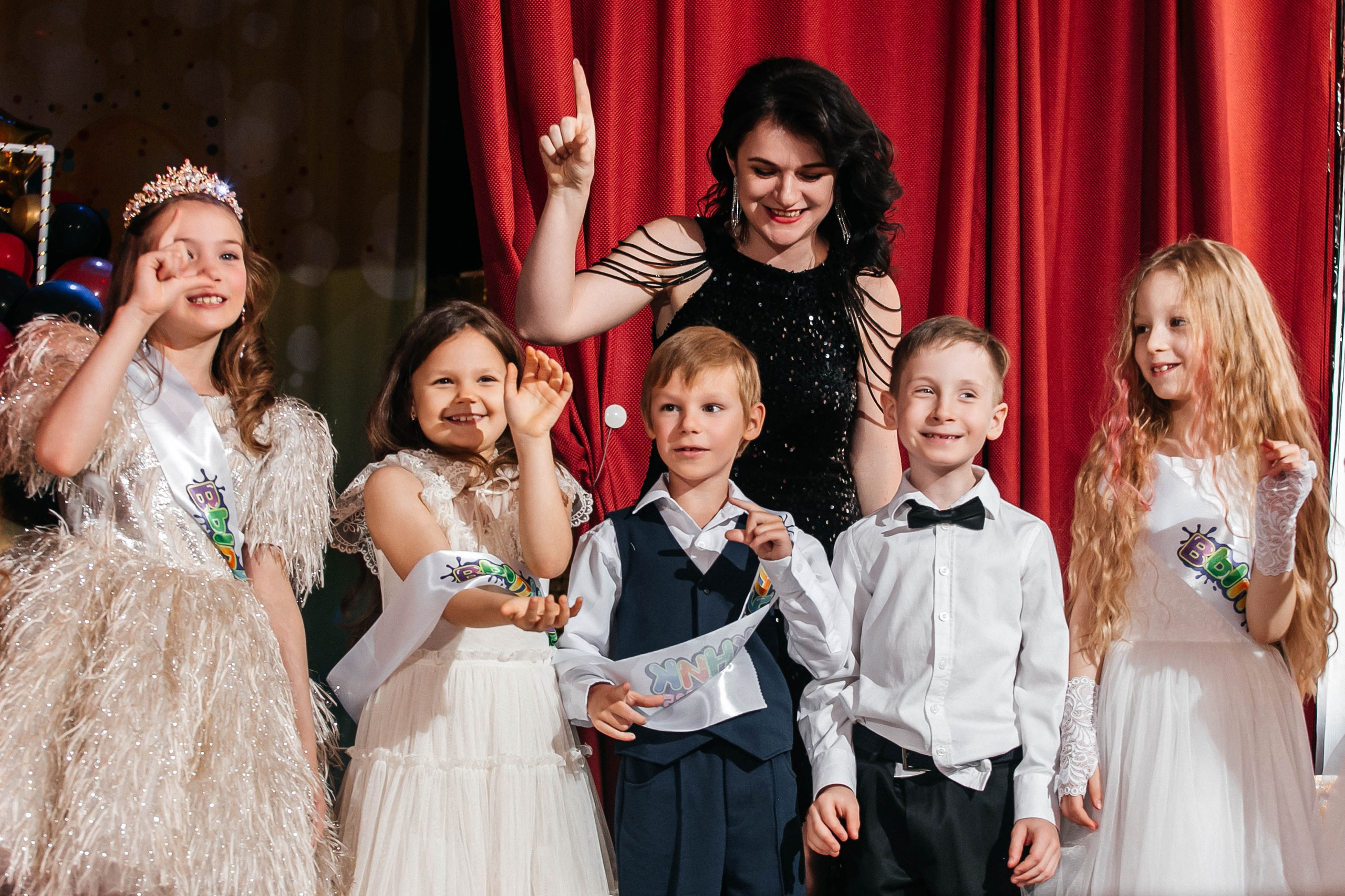 Выпускной в ЛИМПИК. Фотограф в Санкт-Петербурге Виктория Безверхая