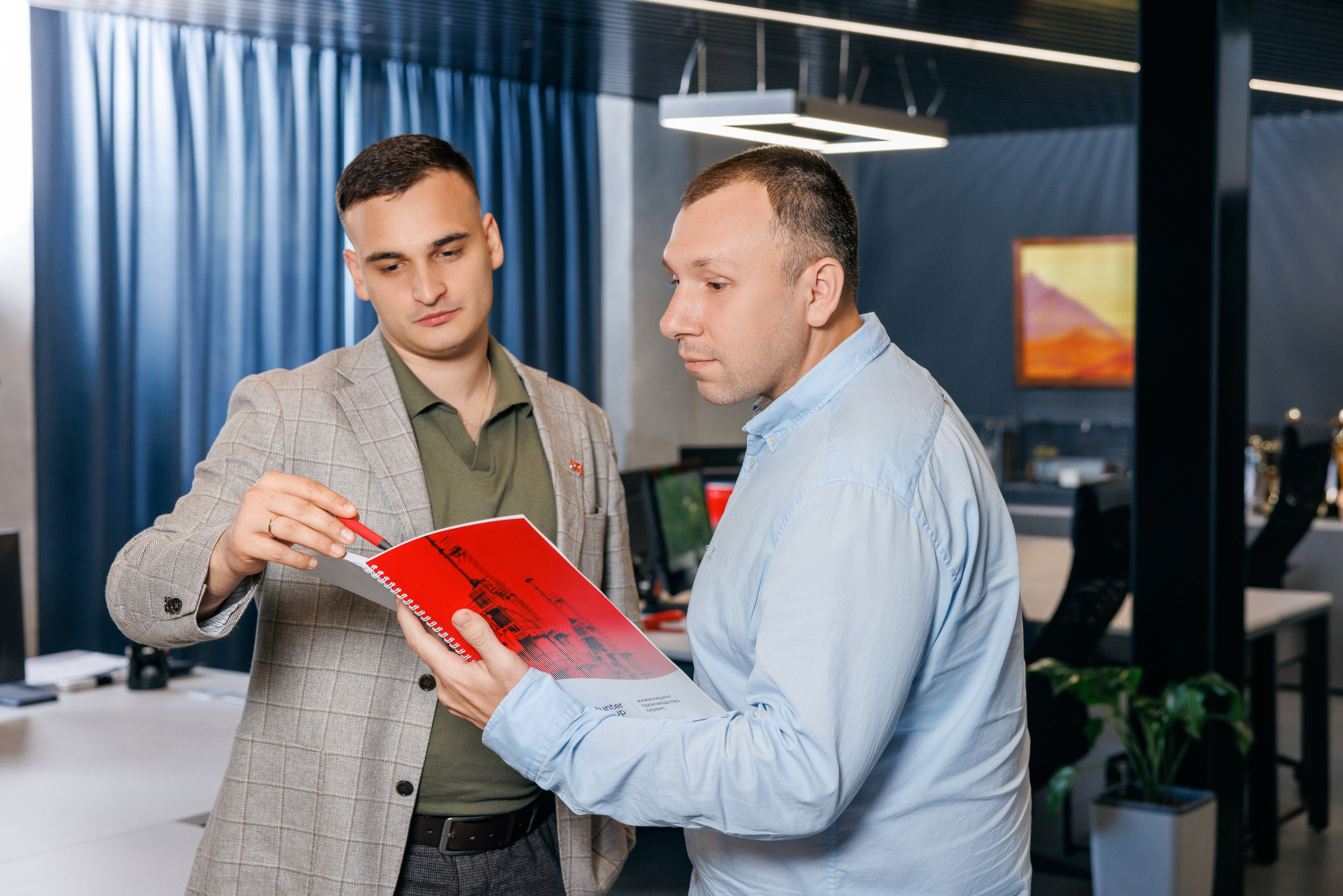 Съёмка сотрудников в офисе. Фотограф Виталий Хайлов, Екатеринбург