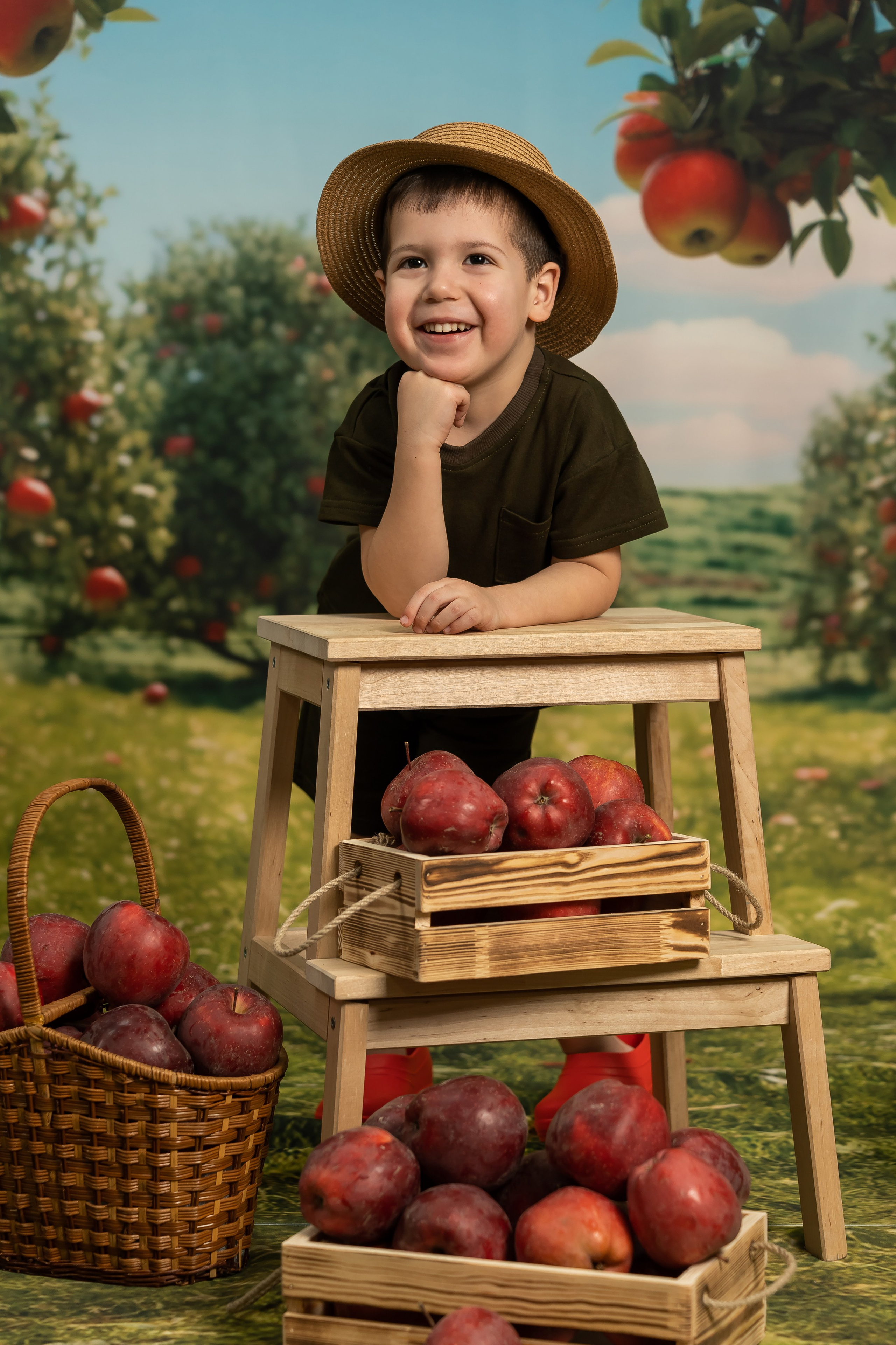 Выпускной альбом, последний звонок. Akhmadeevmedia.ru