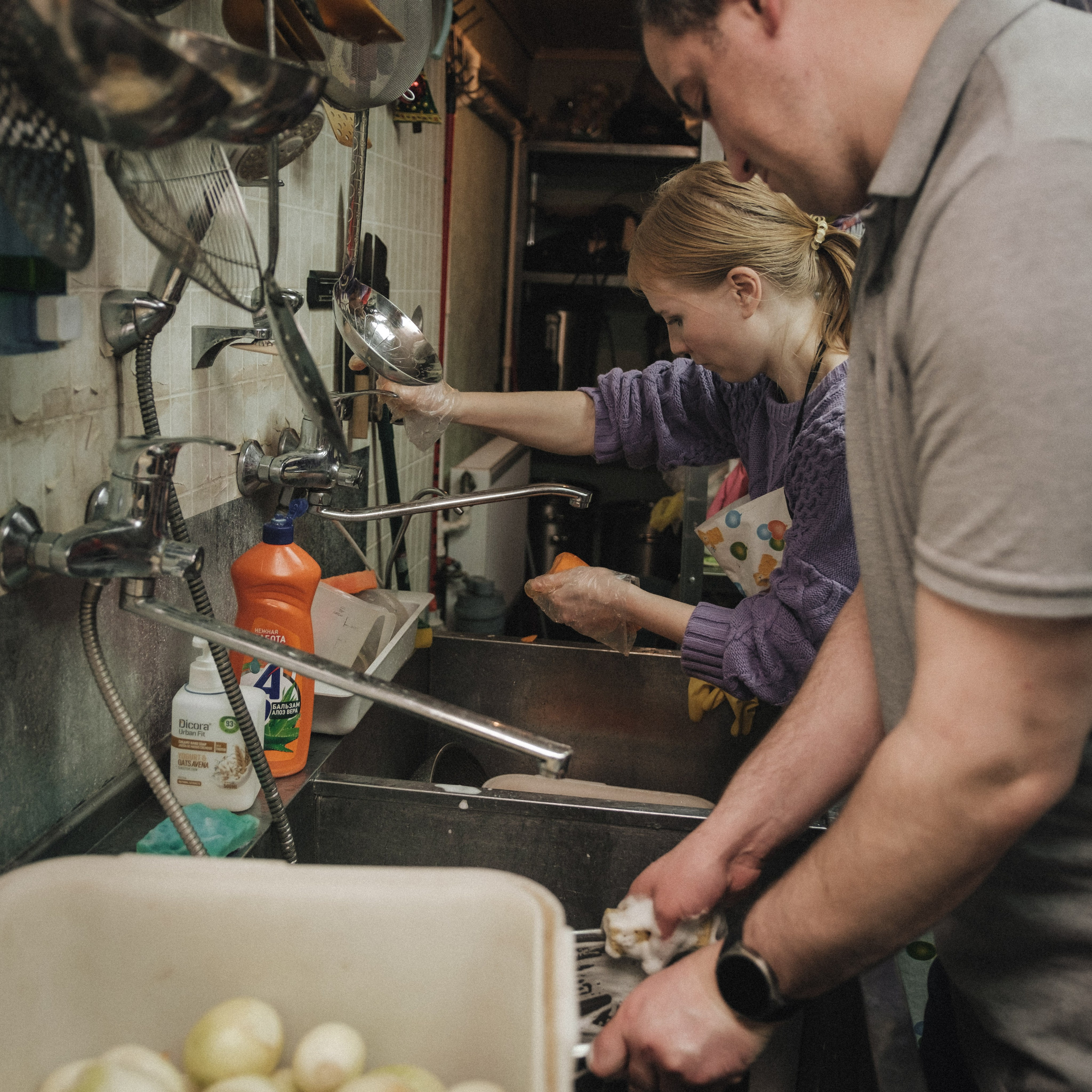 Снова готовка для кормления бездомных. Фотограф в Москве Максим Скоробогатов