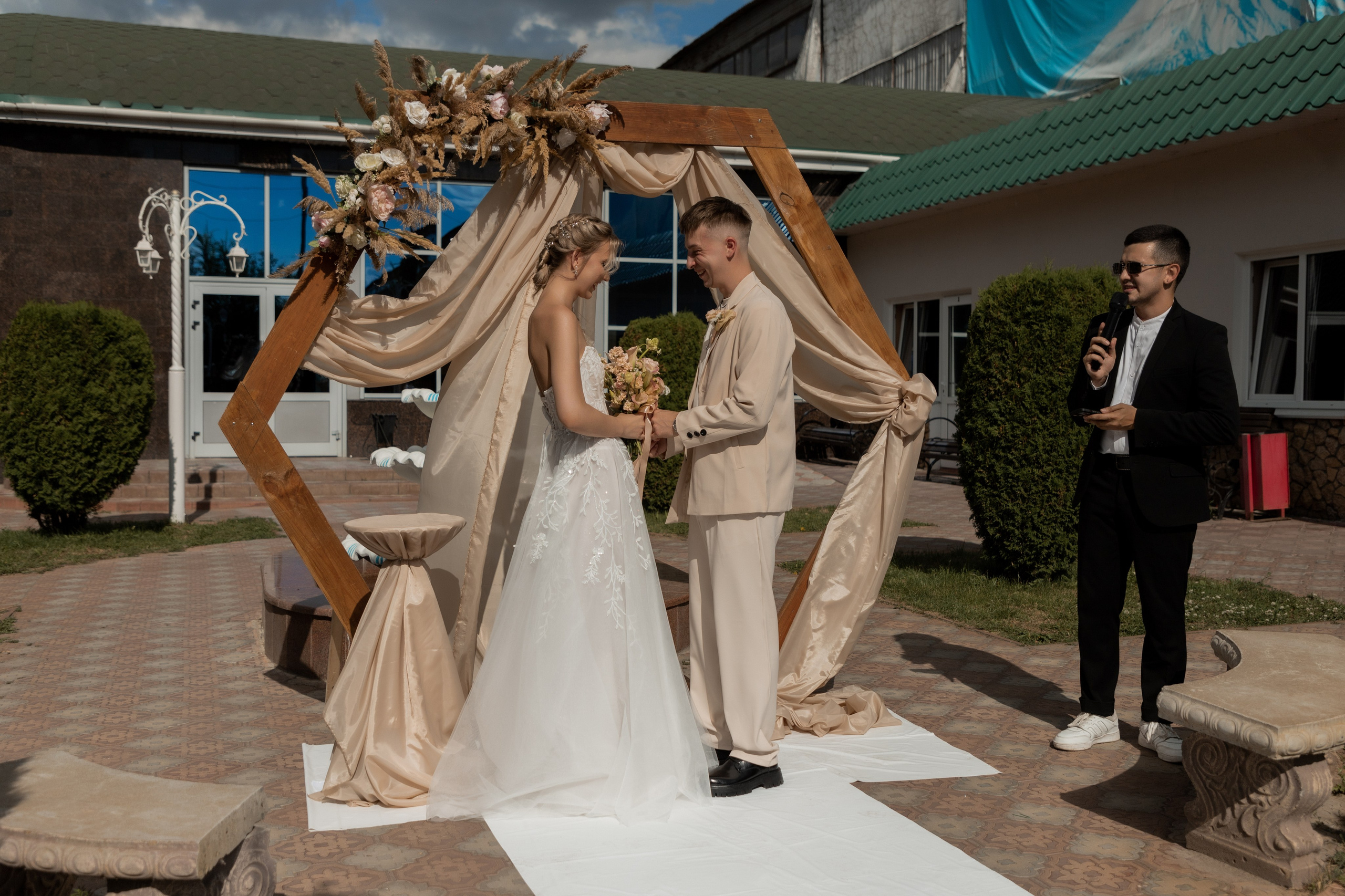 Роман и Александра (банкет). Свадебный фотограф Ангелина Сунгатулина | Саратов | Балаково | Вольск