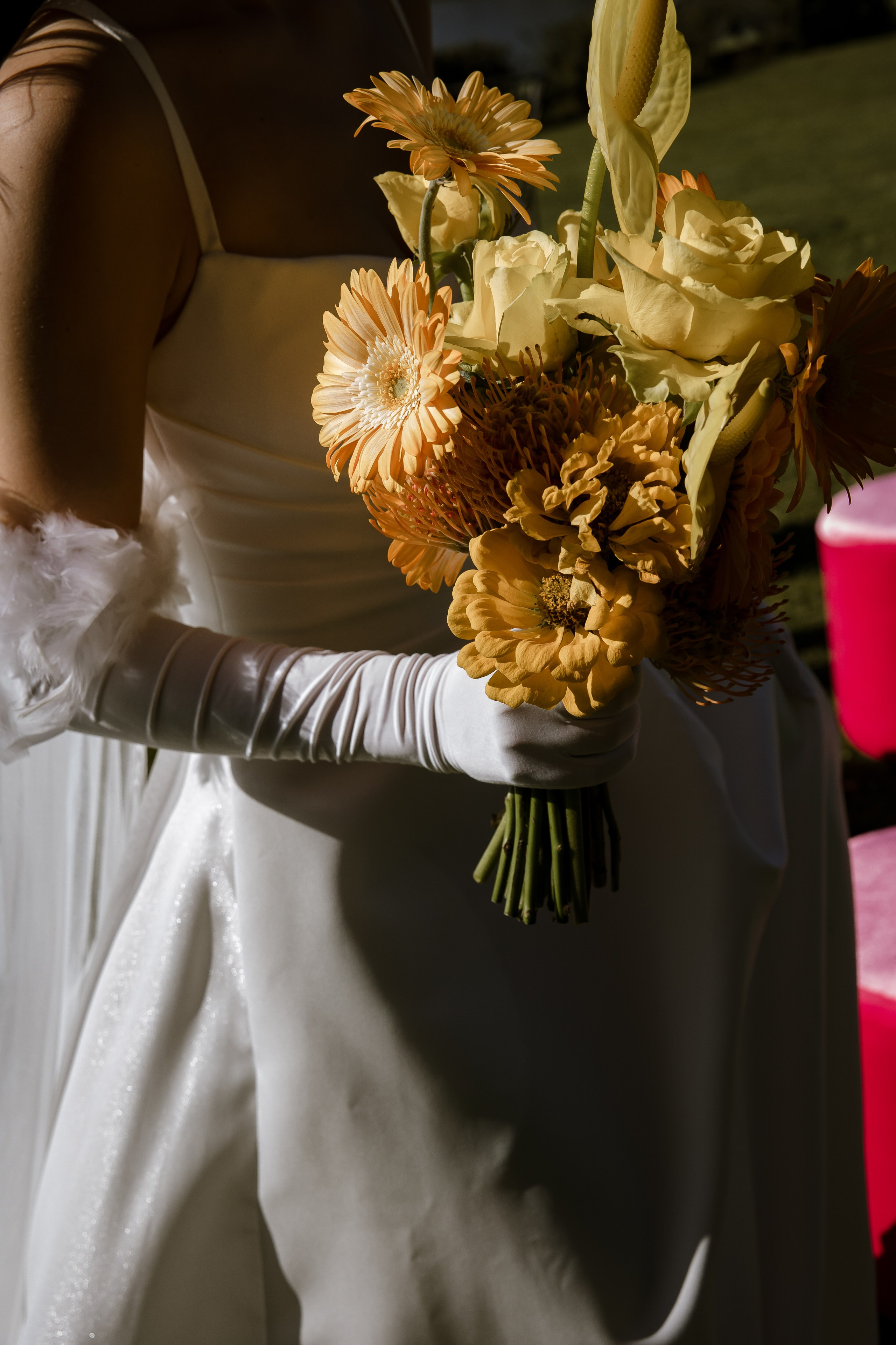 Яркая неоновая свадебная фотосессия в «Нет на карте». Свадебный и семейный фотограф в Самаре и Тольятти | Елена Топанцева