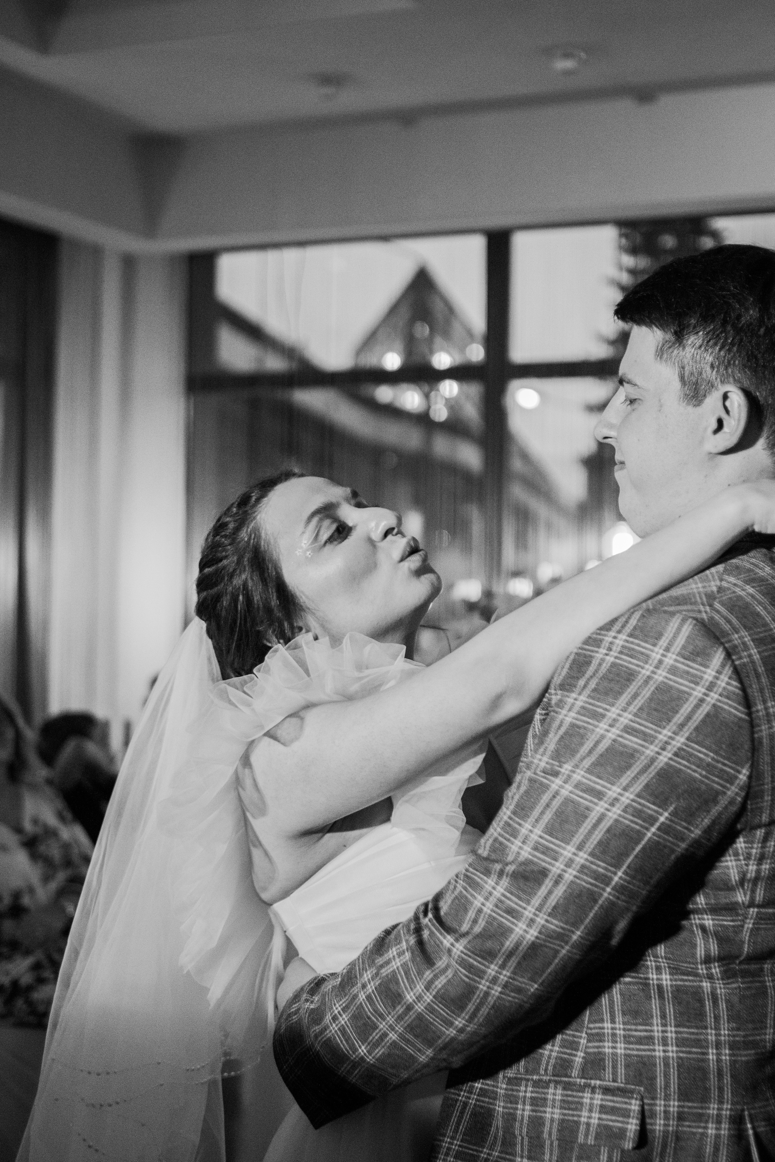 Кристина и Максим. Ресторан. Главная