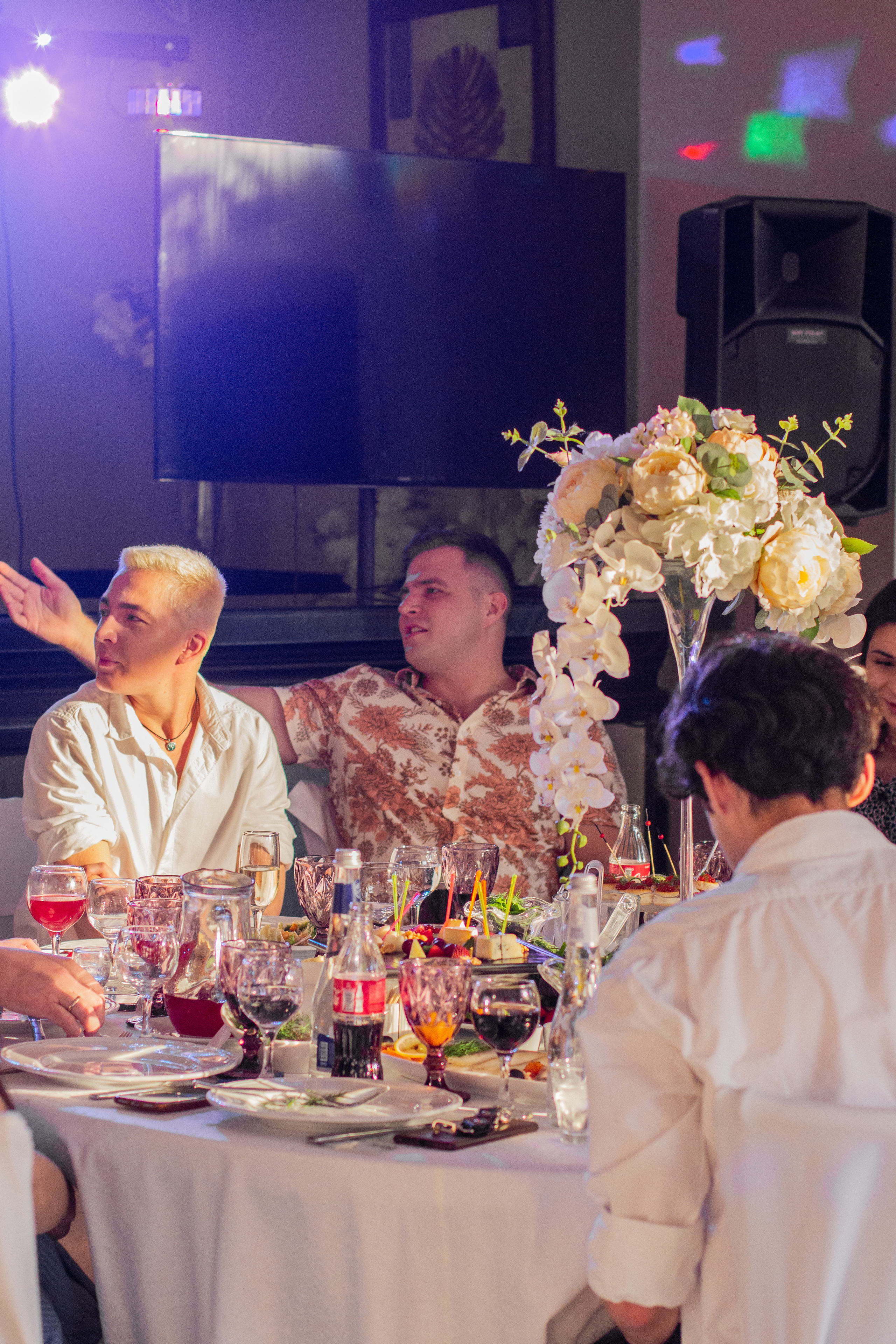 Кристина и Максим. Ресторан. Главная