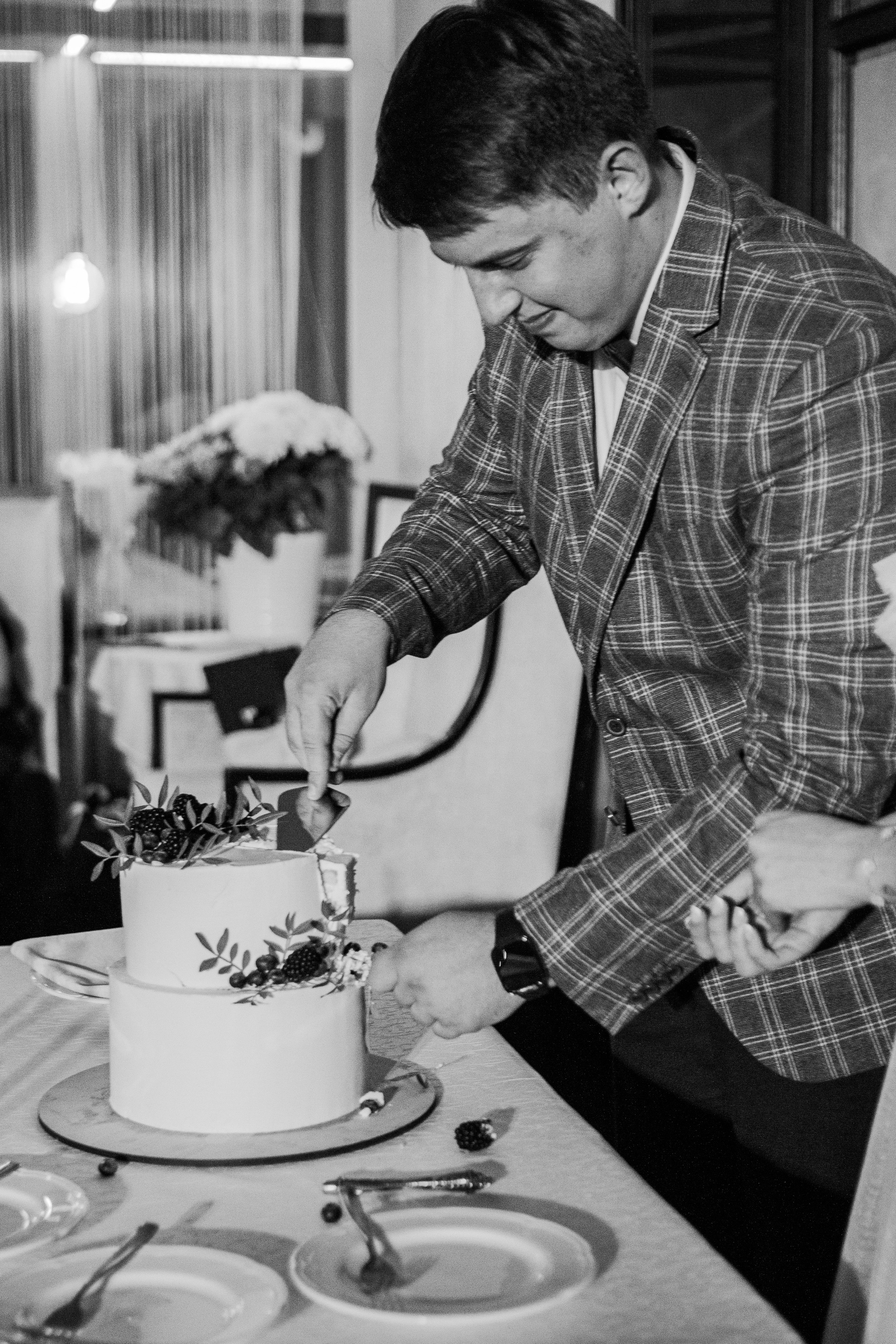 Кристина и Максим. Ресторан. Главная