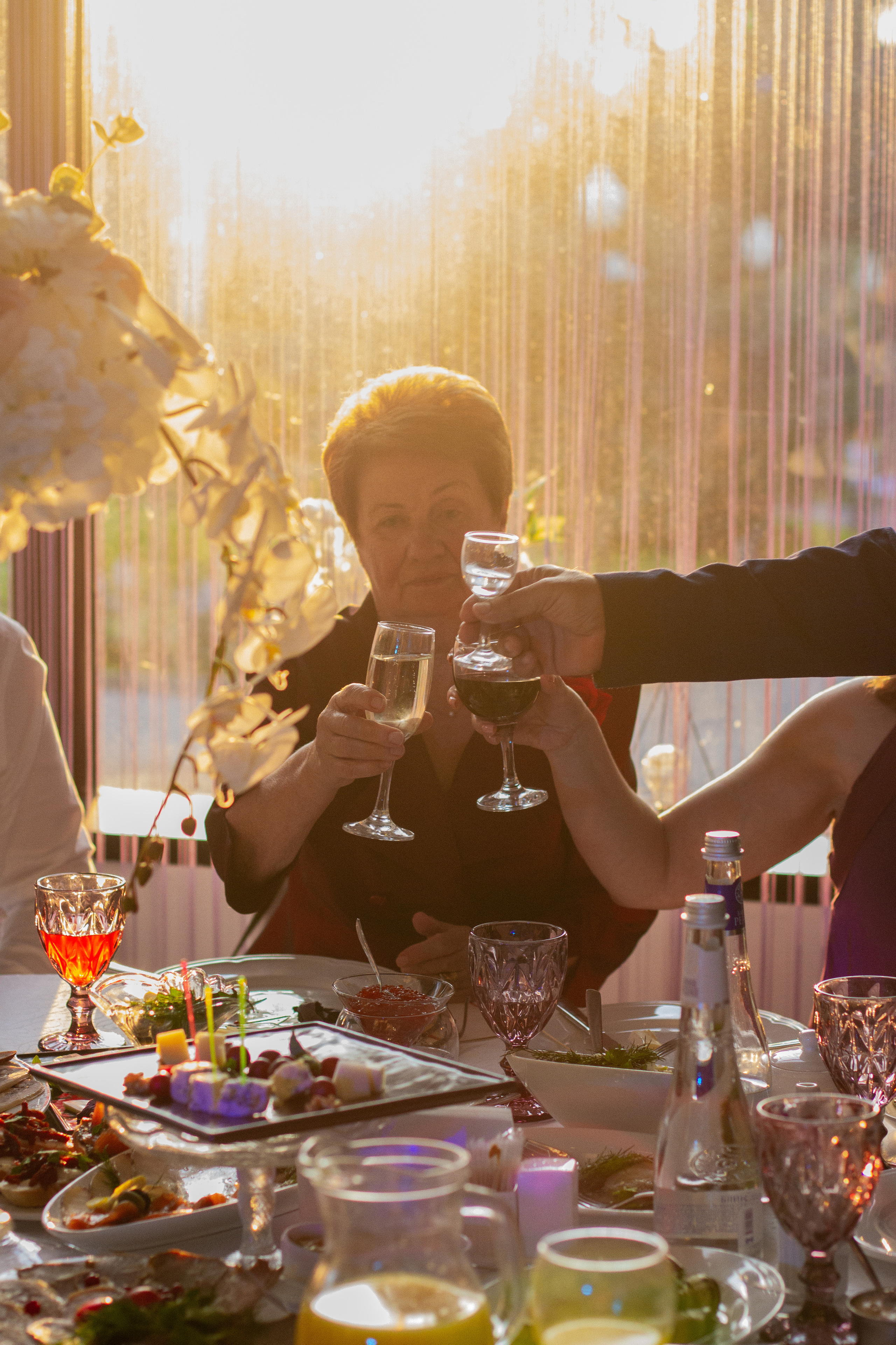 Кристина и Максим. Ресторан. Главная