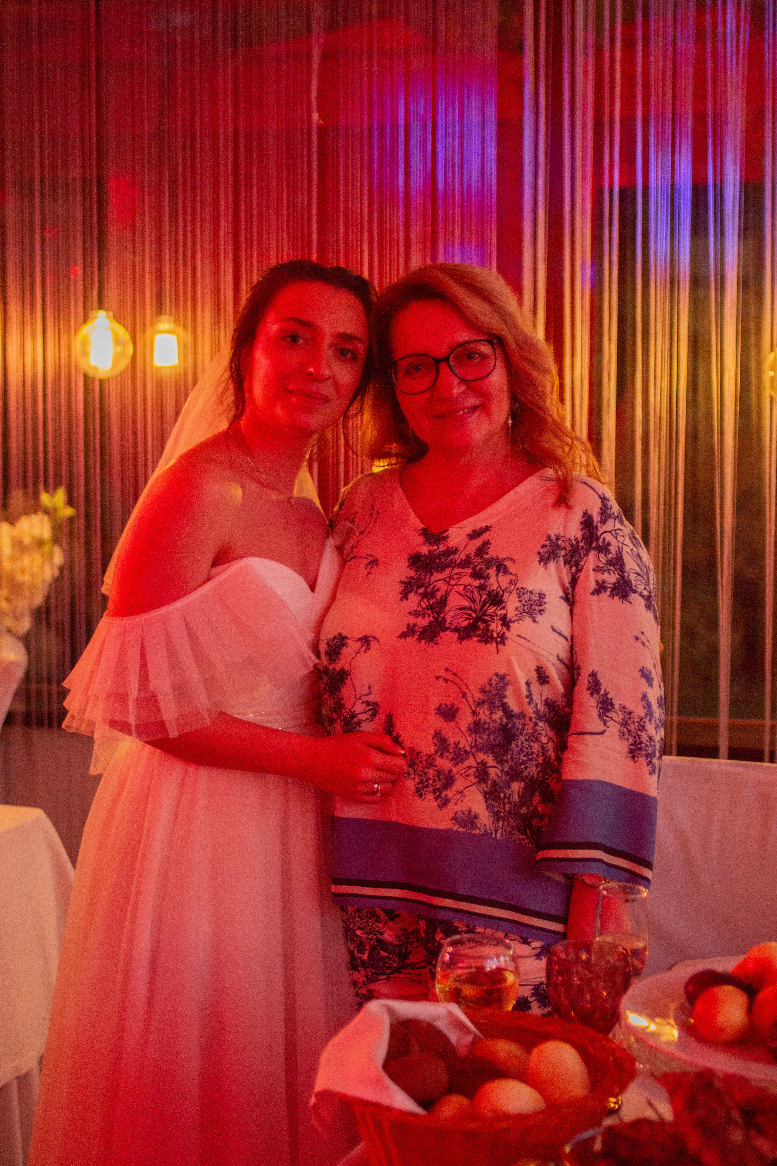 Кристина и Максим. Ресторан. Главная