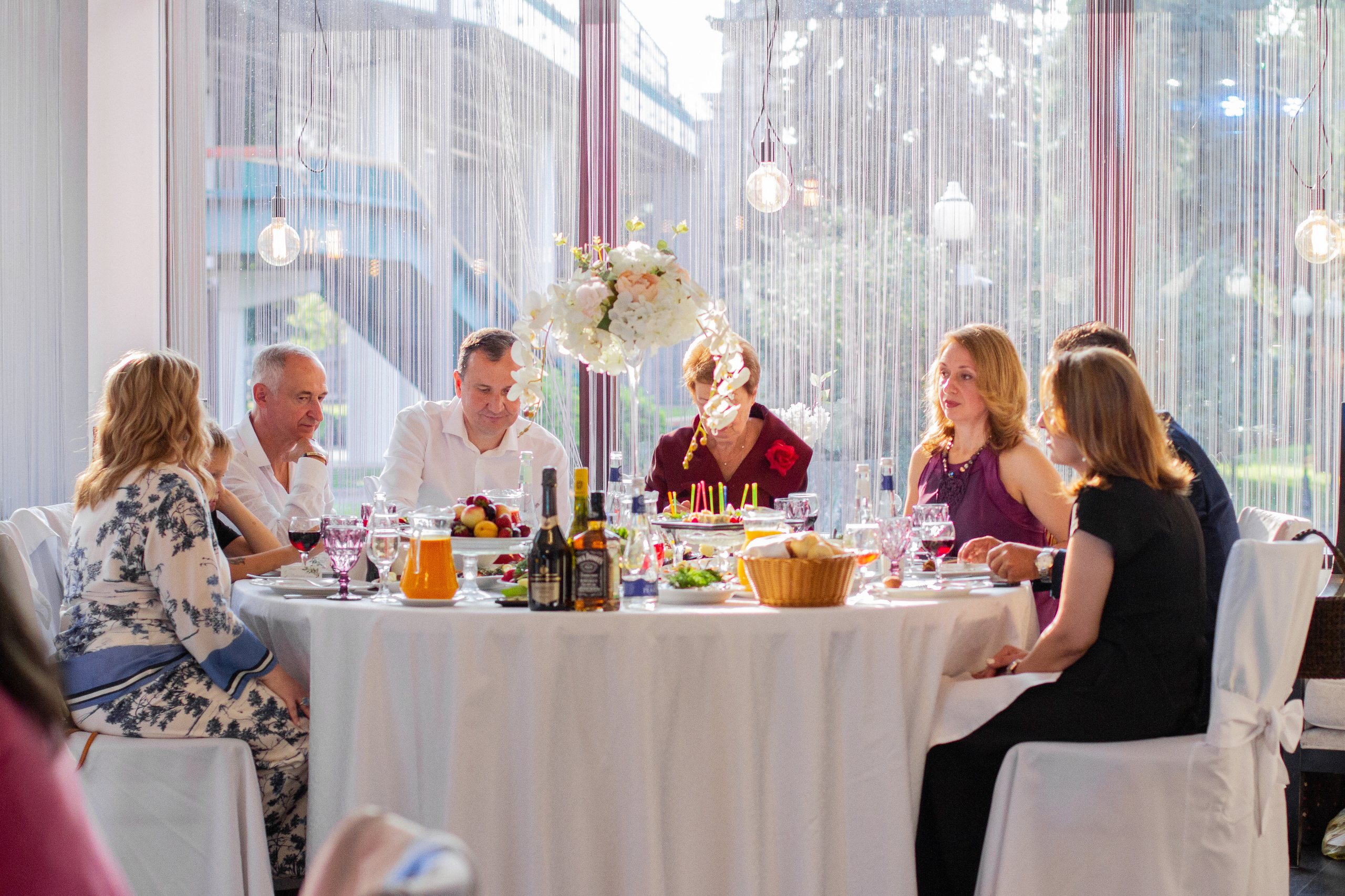 Кристина и Максим. Ресторан. Главная