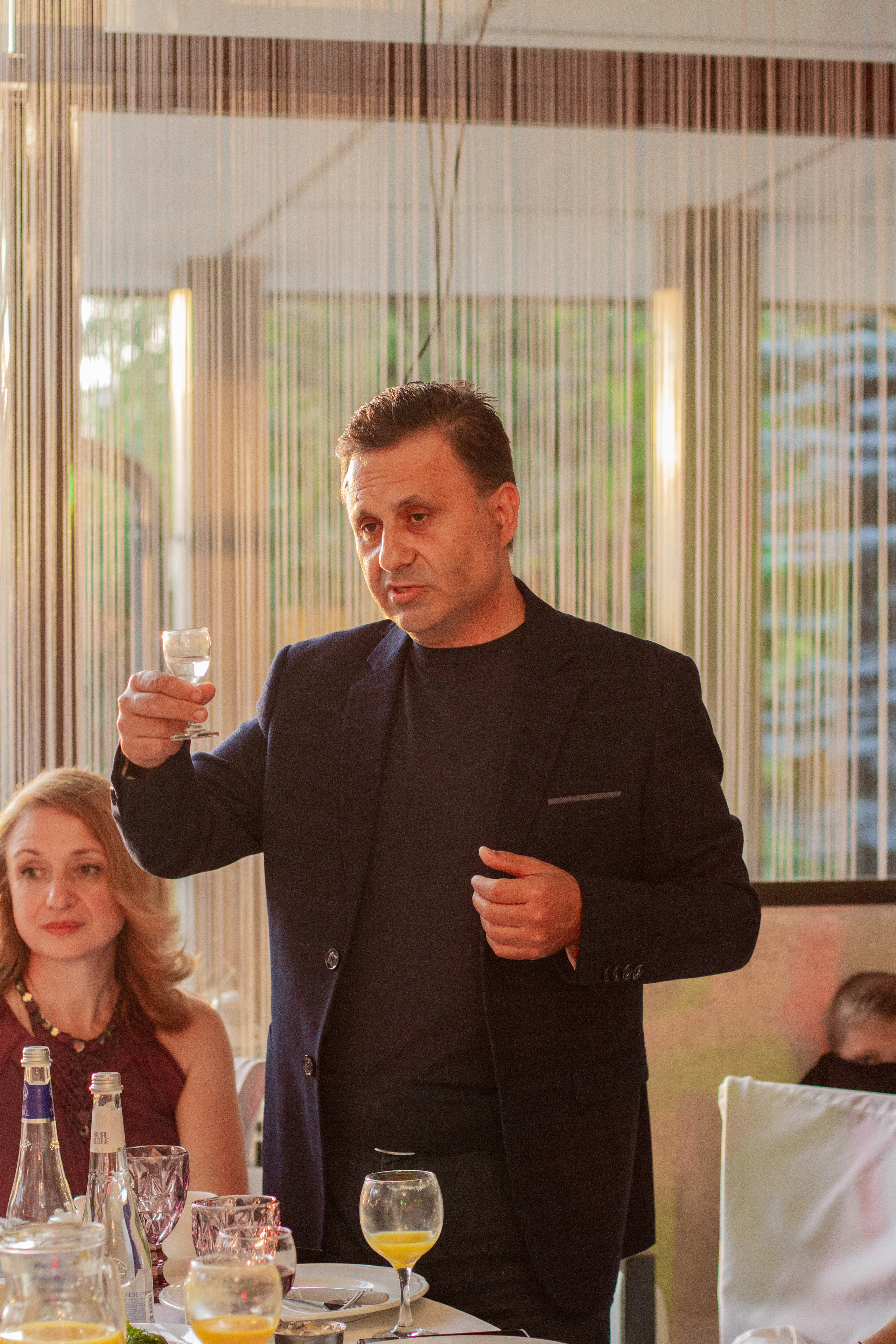 Кристина и Максим. Ресторан. Главная