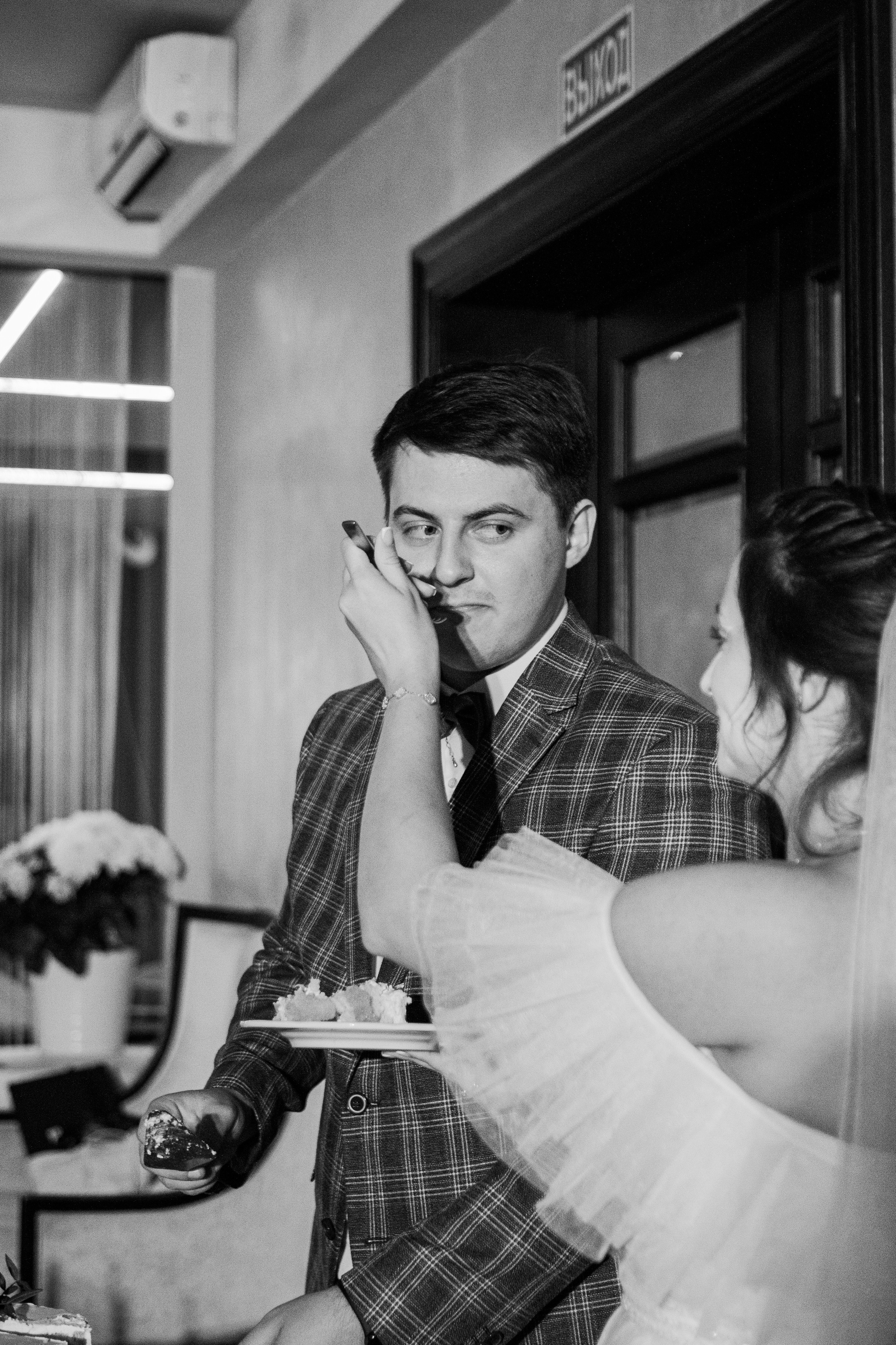 Кристина и Максим. Ресторан. Главная