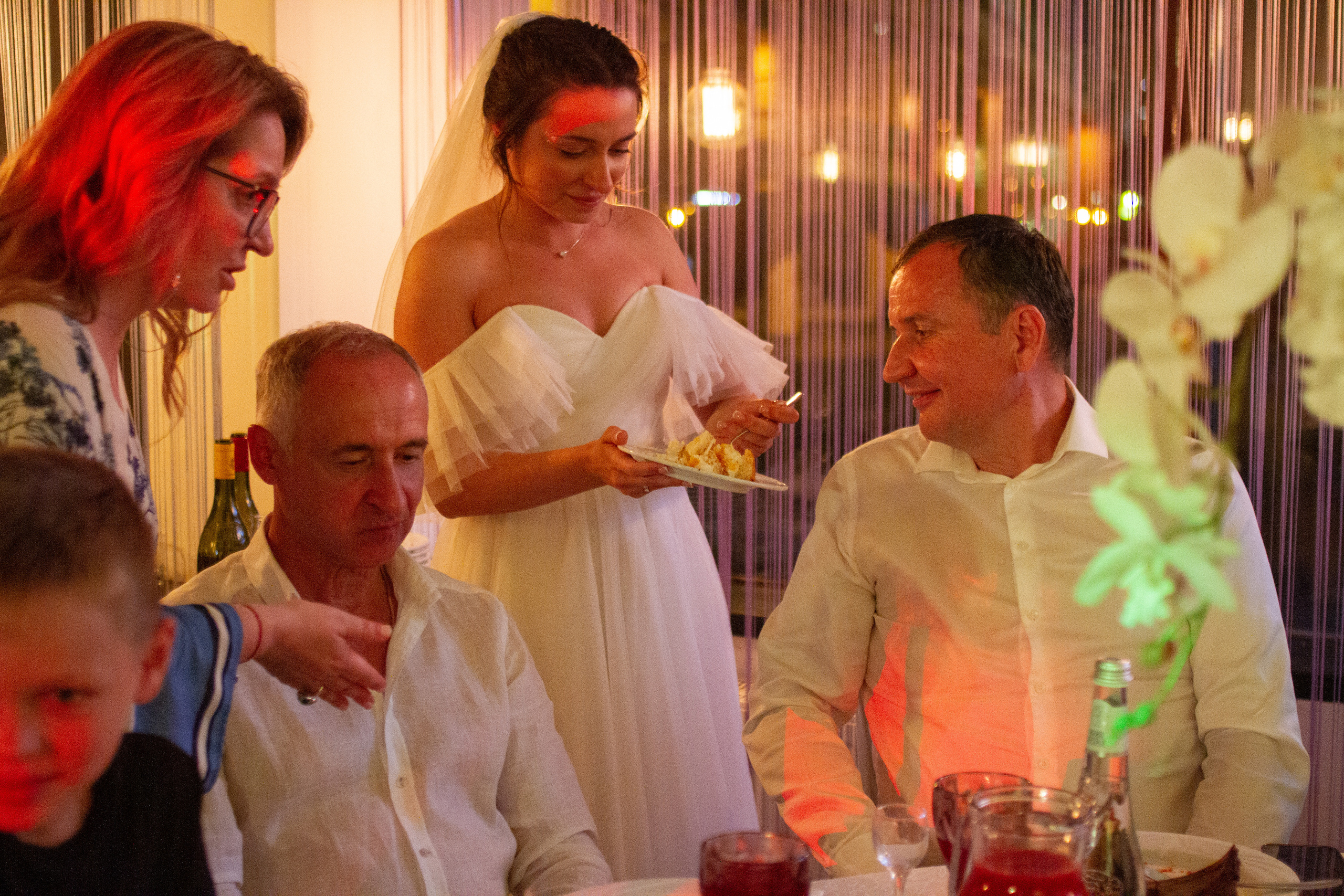 Кристина и Максим. Ресторан. Главная