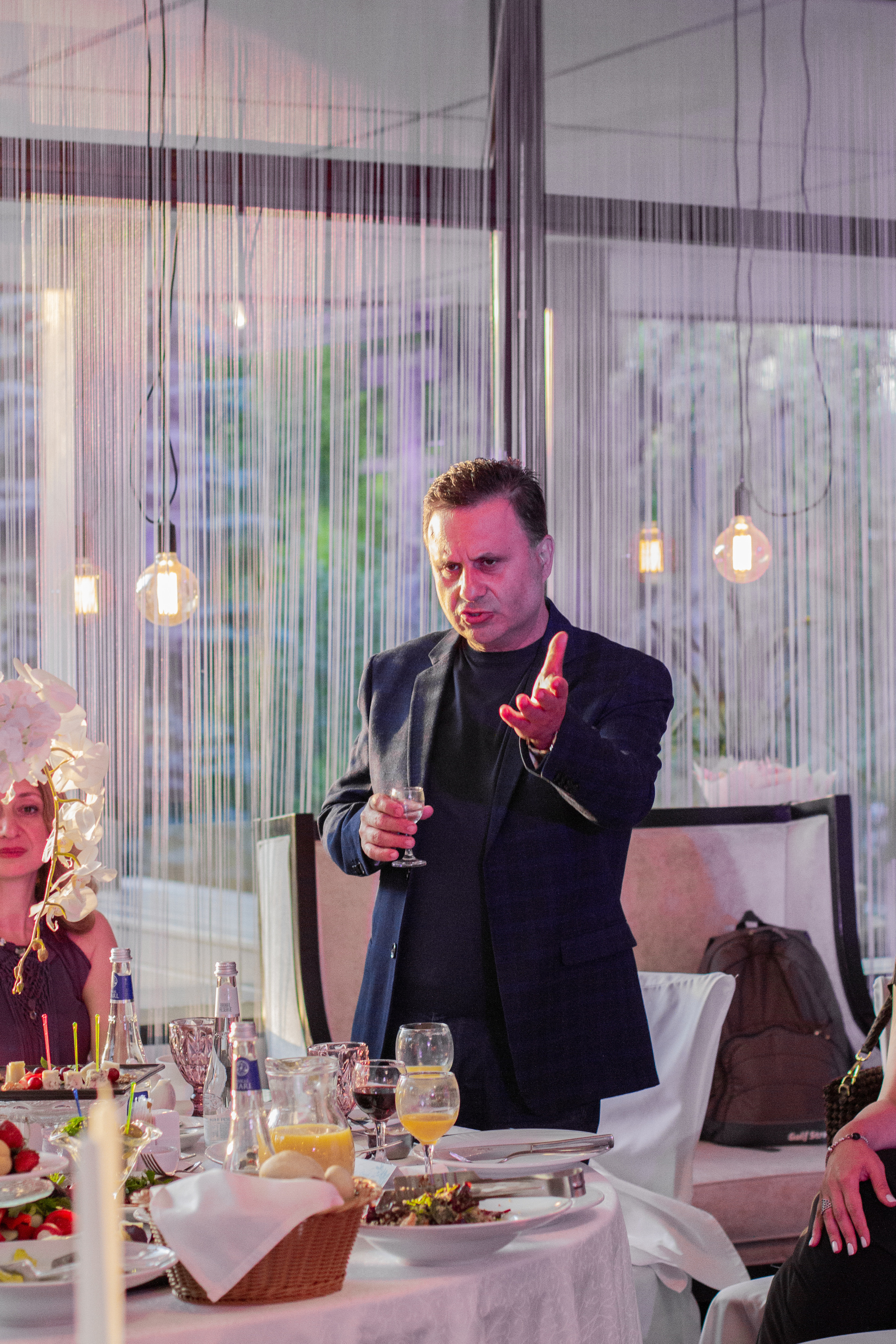 Кристина и Максим. Ресторан. Главная