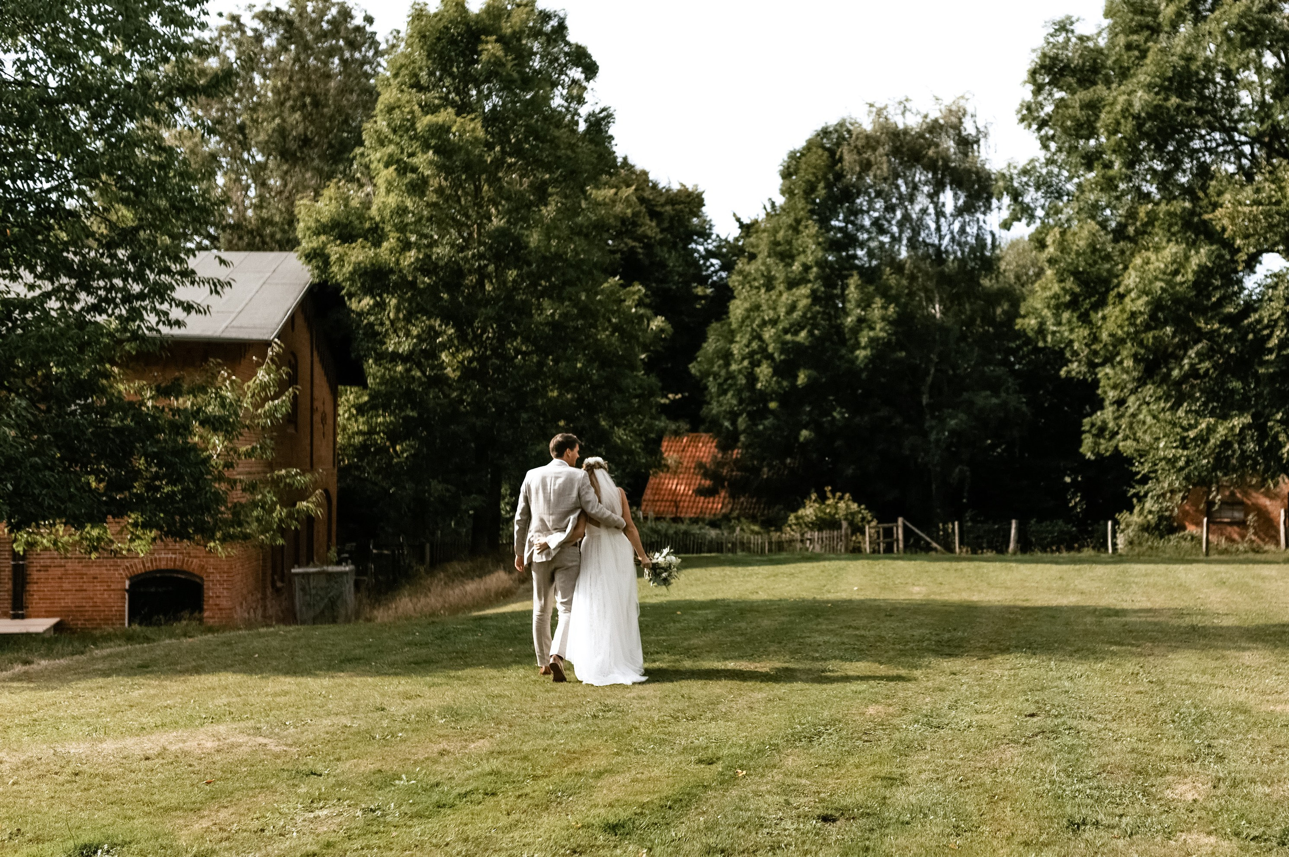 Свадьба летом в Калининградской области. Свадебный фотограф в Калининграде Мария Ямышева