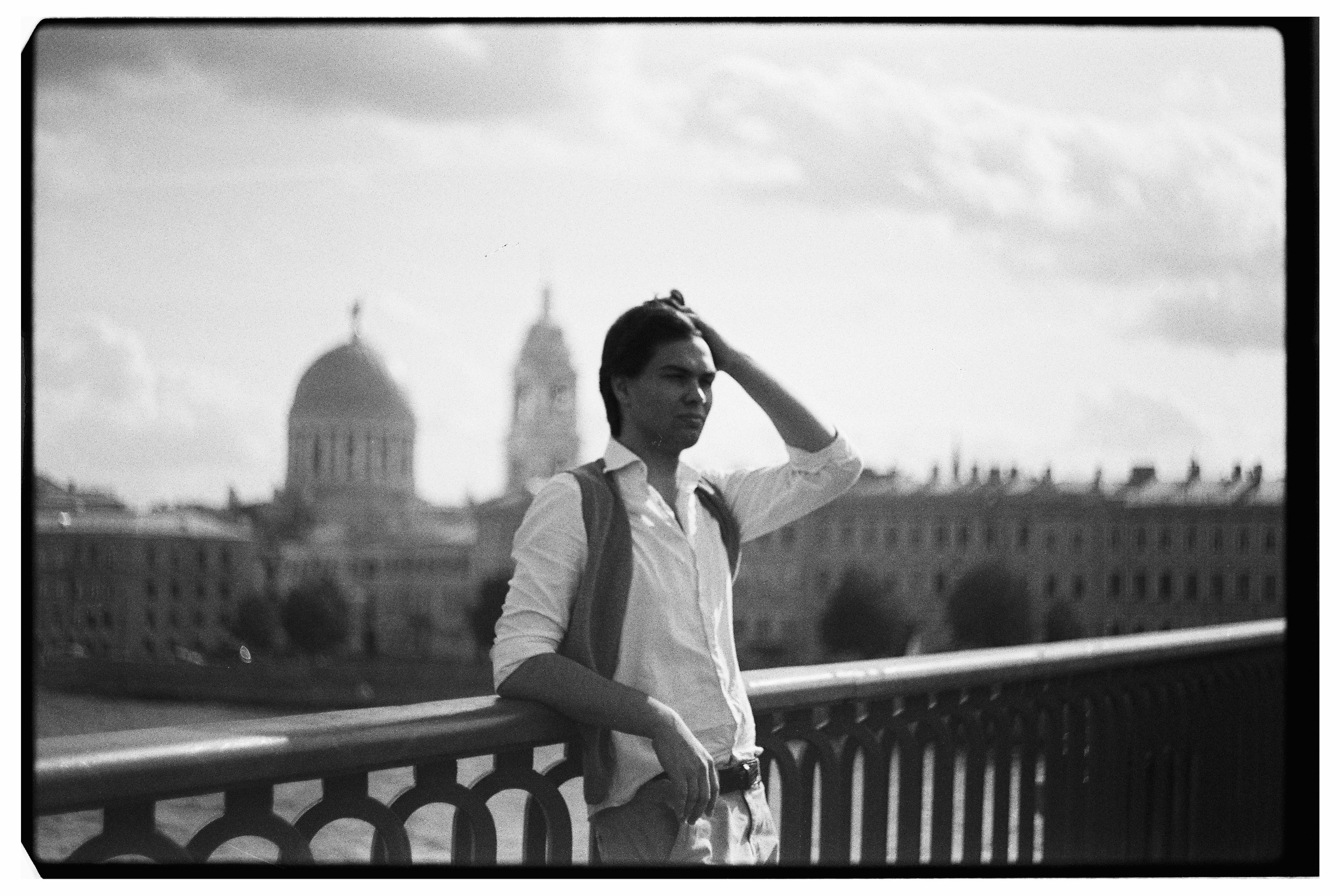 Прогулочная фотосессия на плёнку для Михаила в Санкт-Петербурге. Светлана Гопанюк. Портретный фотограф. Санкт-Петербург. СПб