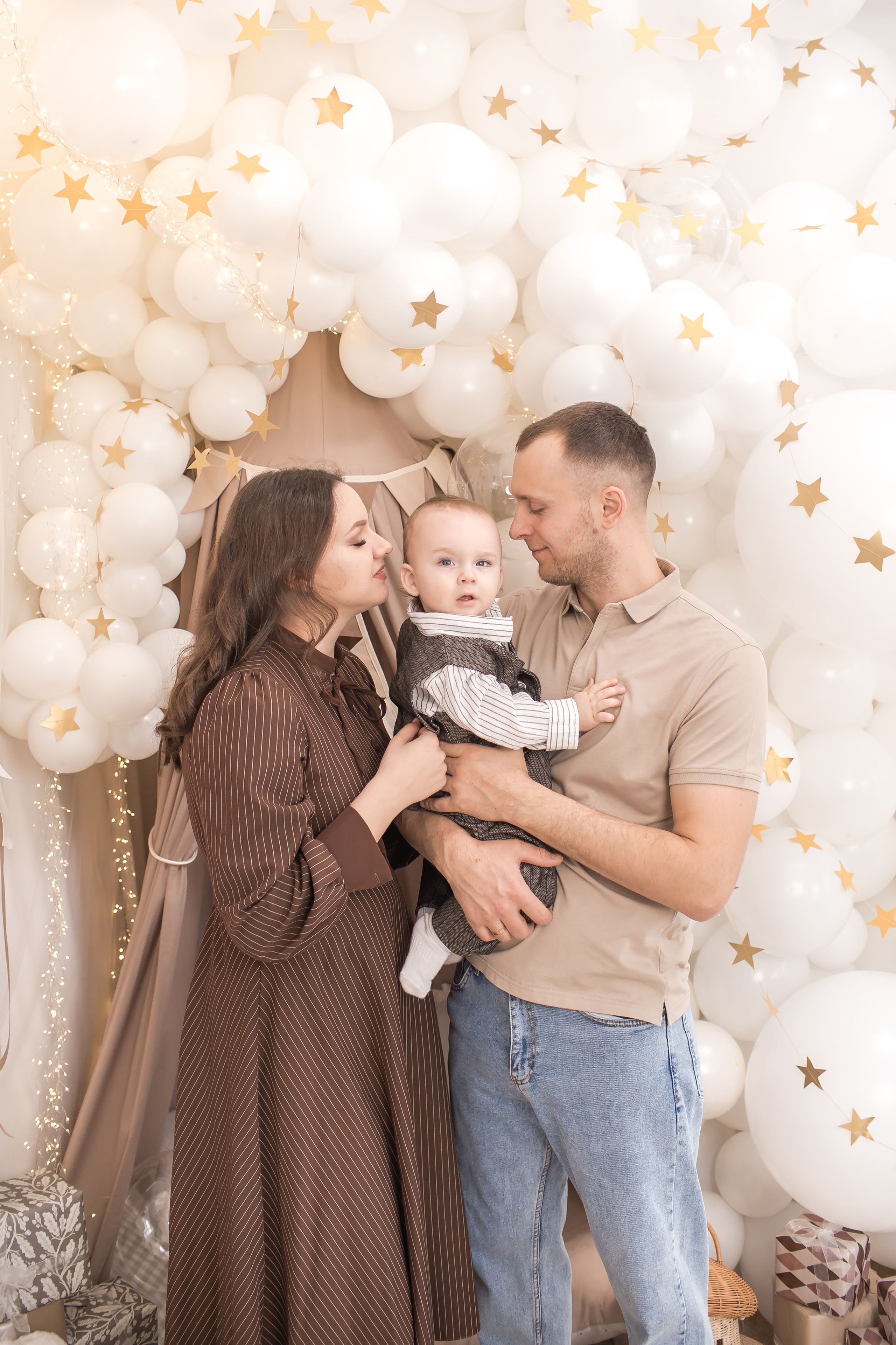 СЕМЕЙНЫЕ кадры. Детский семейный фотограф на первый годик город Новосибирск Дымова Светлана пакеты всё включено 1-3 года