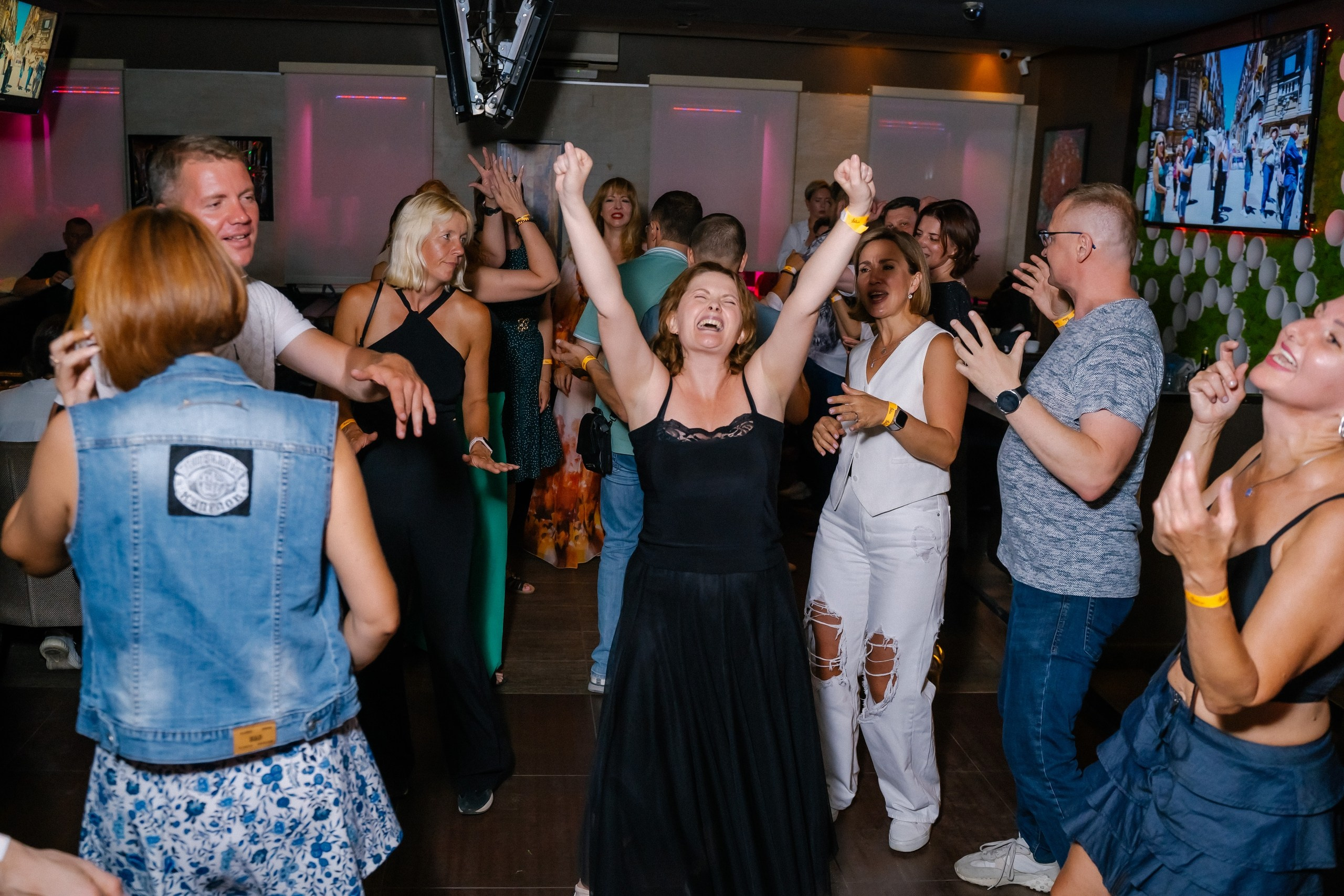 Лето, гудбай! Клубная вечеринка | 31.08.2024. Галерея Фантим