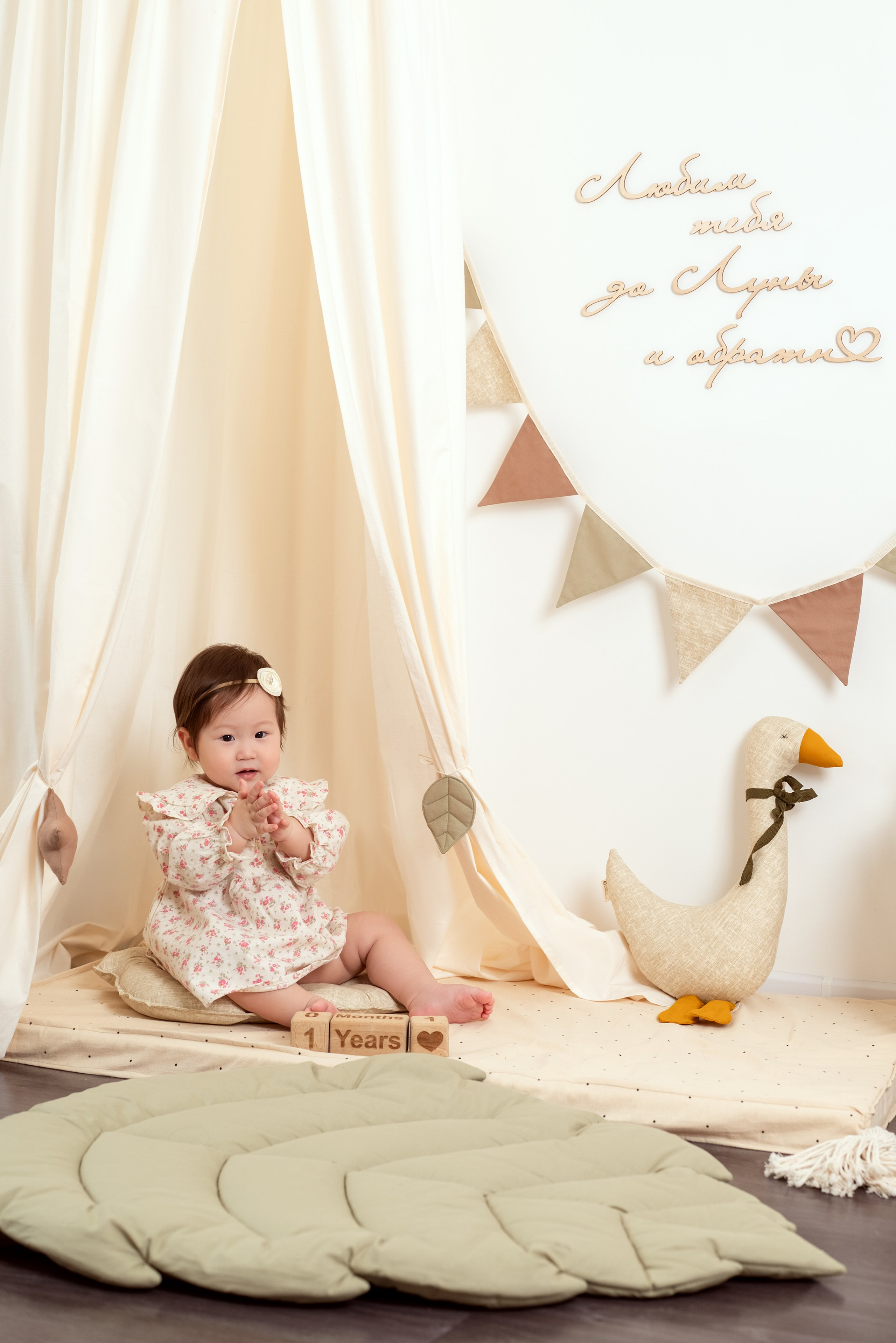 Алине 1 годик. Фотограф новорожденных в Норильске Виктория Шагалиева