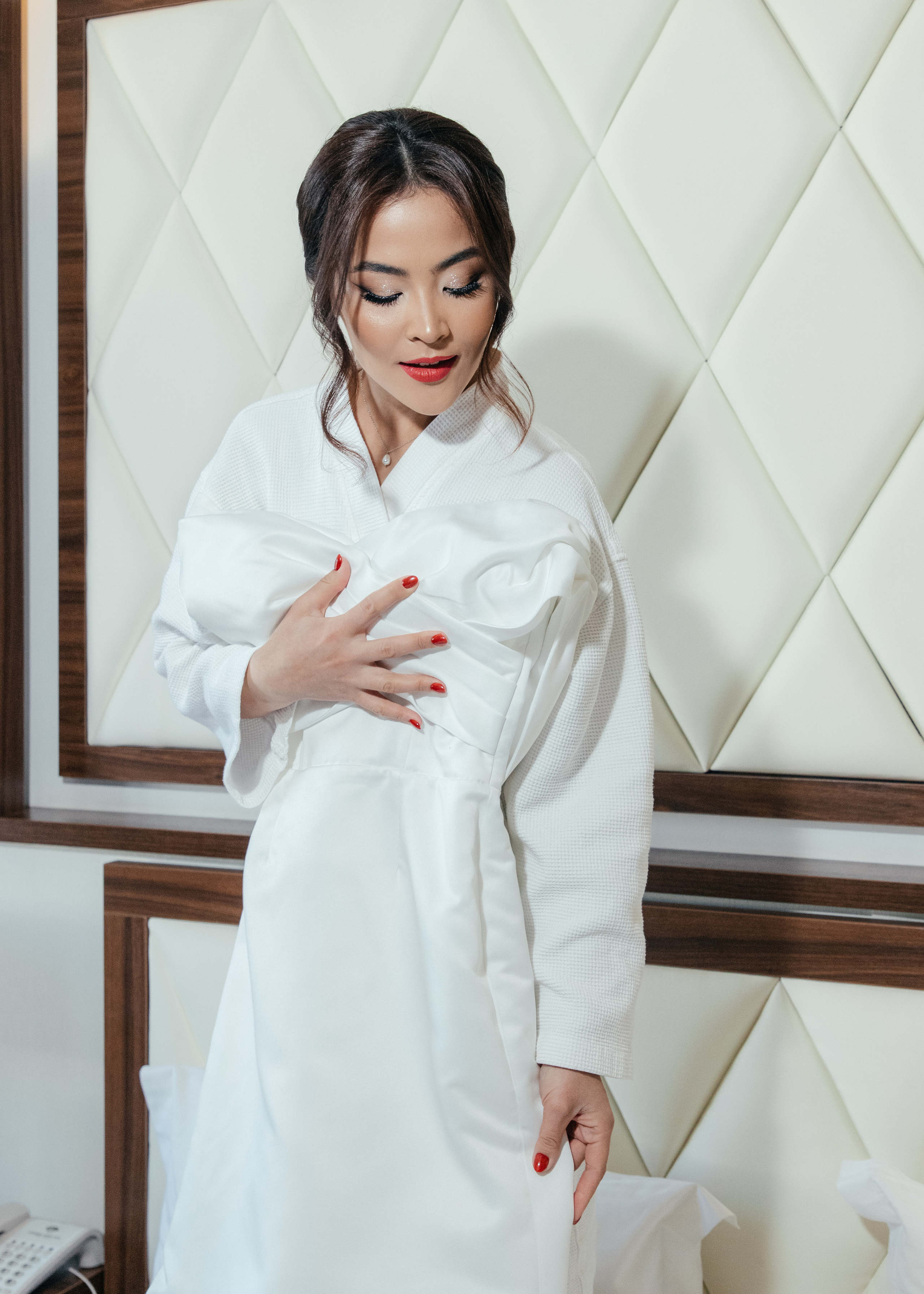 Сборы невесты АQBOTA. Свадебный фотограф — Азамат Нусипбеков