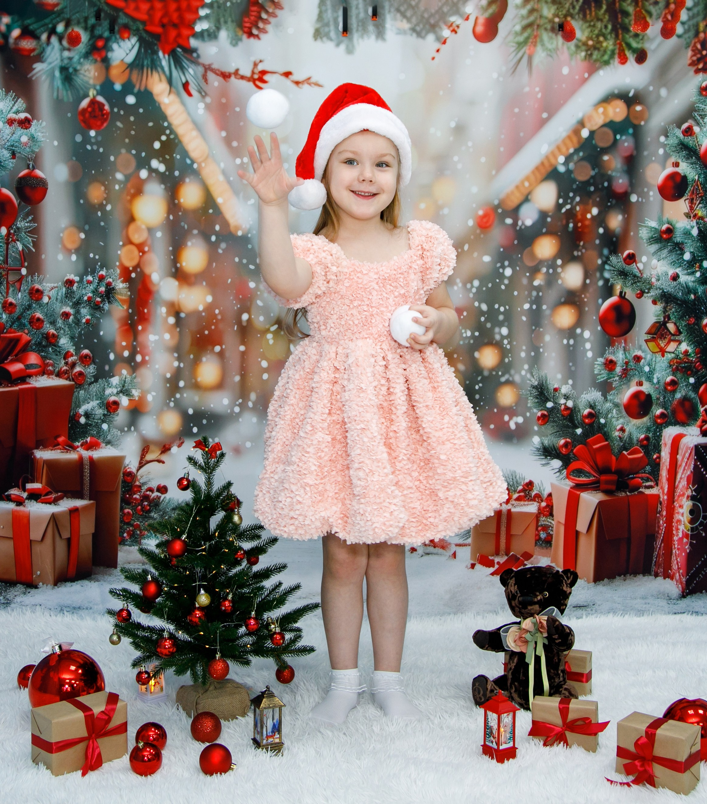 Новогодние съемки. Надежда Рыжова, портретная и контент-съемка в Челябинске