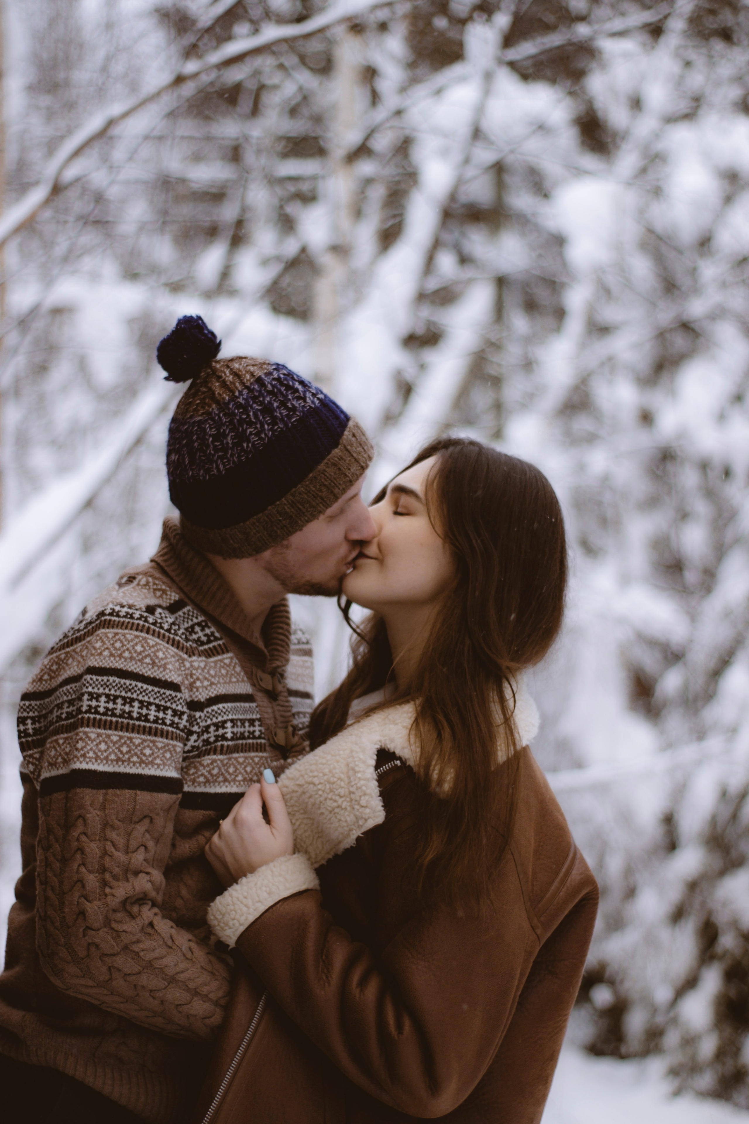 фотоссесия с парнем. Лавстори фотоссесия Петрозаводск. Зимняя фотосессия.  Новогодняя фотосессия.