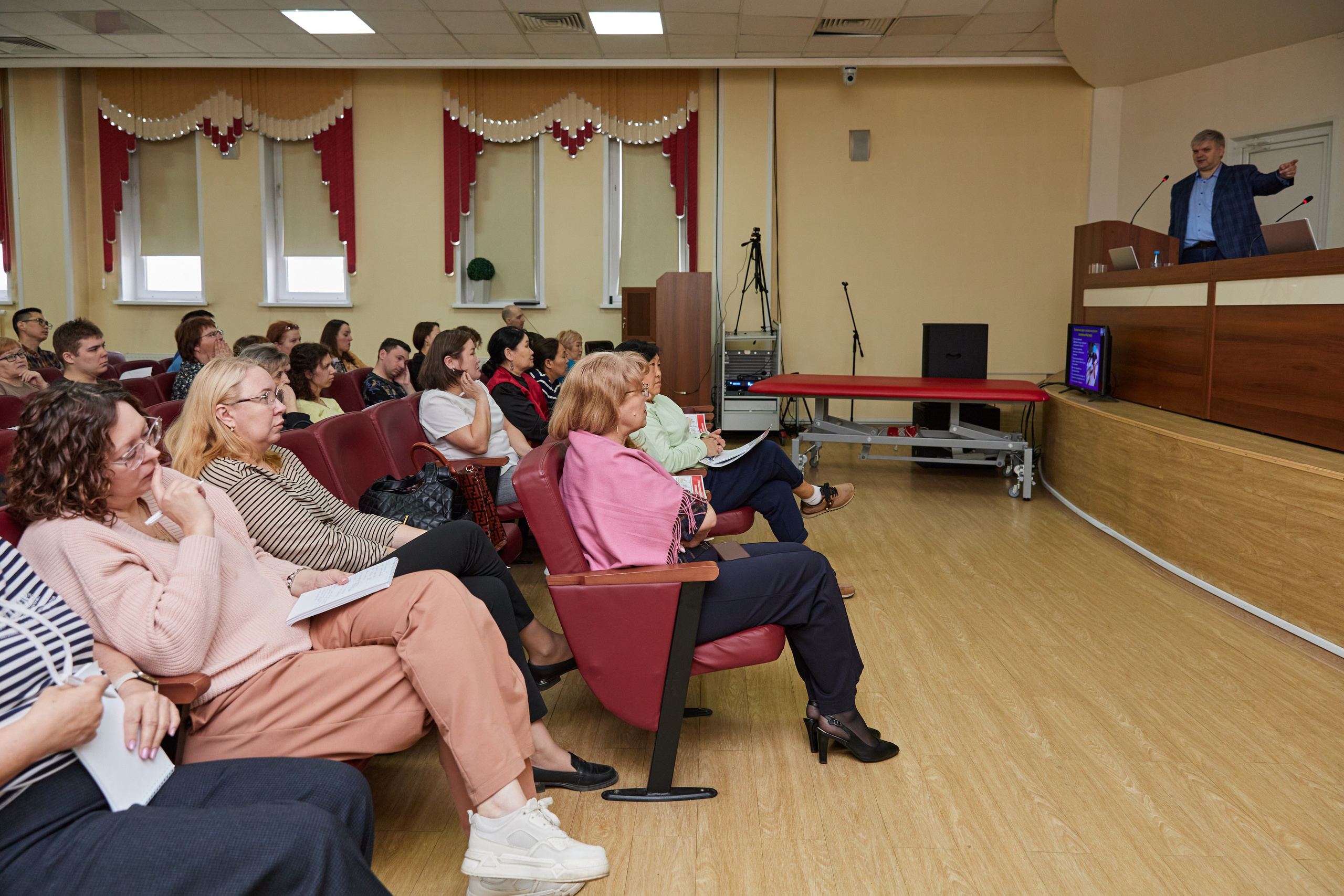 Врачебная конференция. Контент-фотограф в Абакане Наталья Нагибина