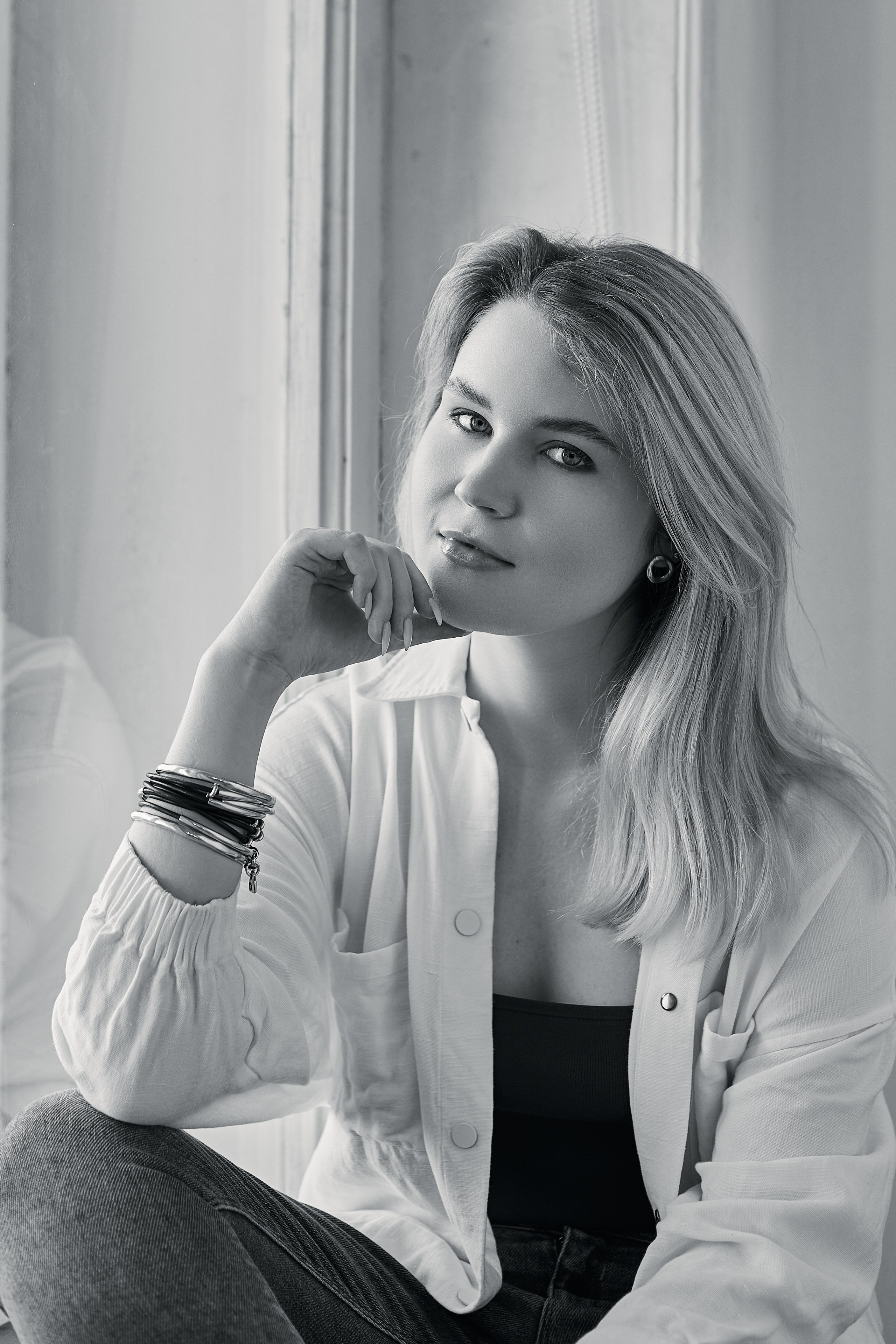 Студийная черно-белая фотосессия. Портретный фотограф Санкт-Петербург