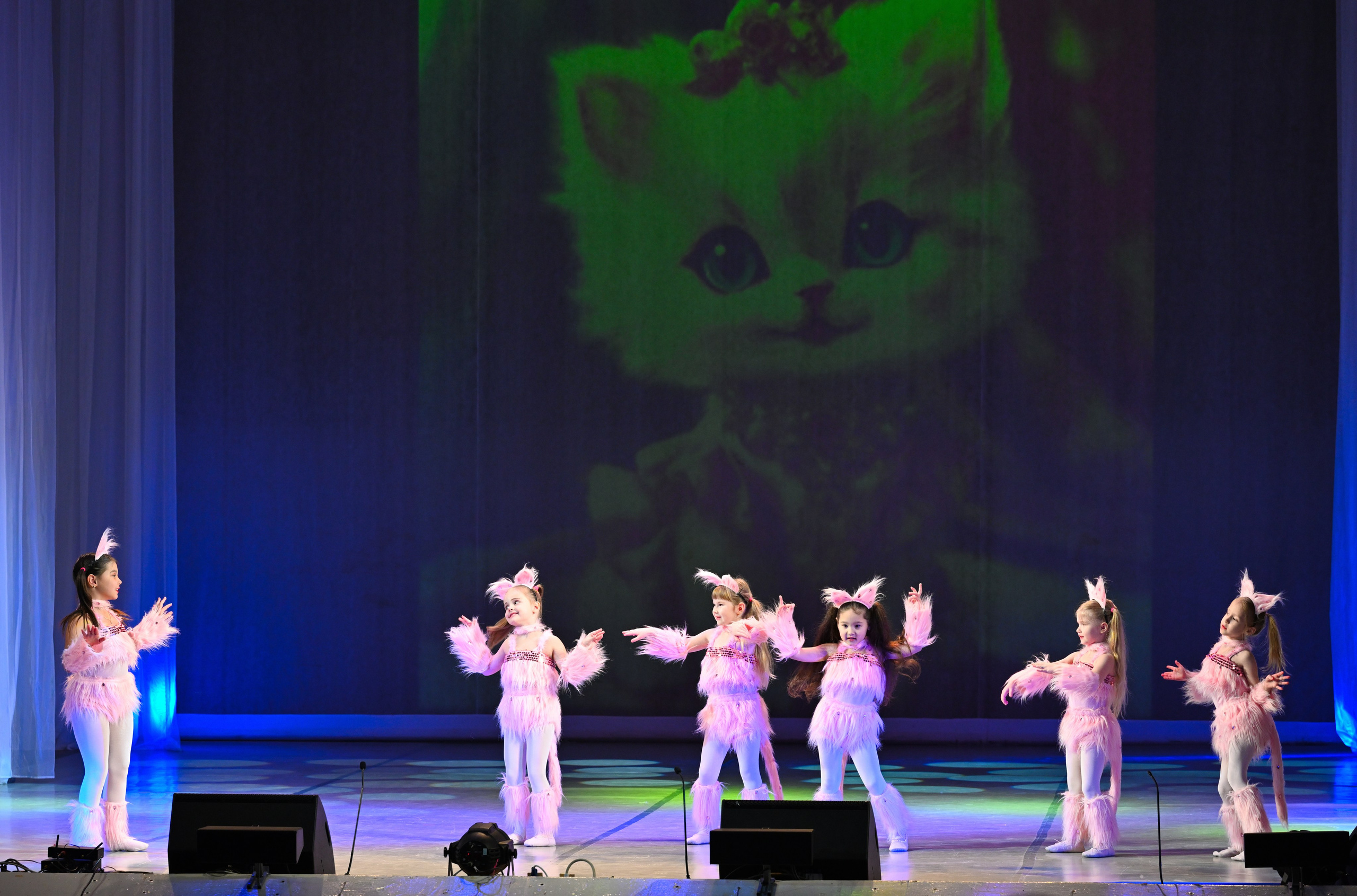 2025-12-19 Танцы ДК. Снежинск фото Андрианов