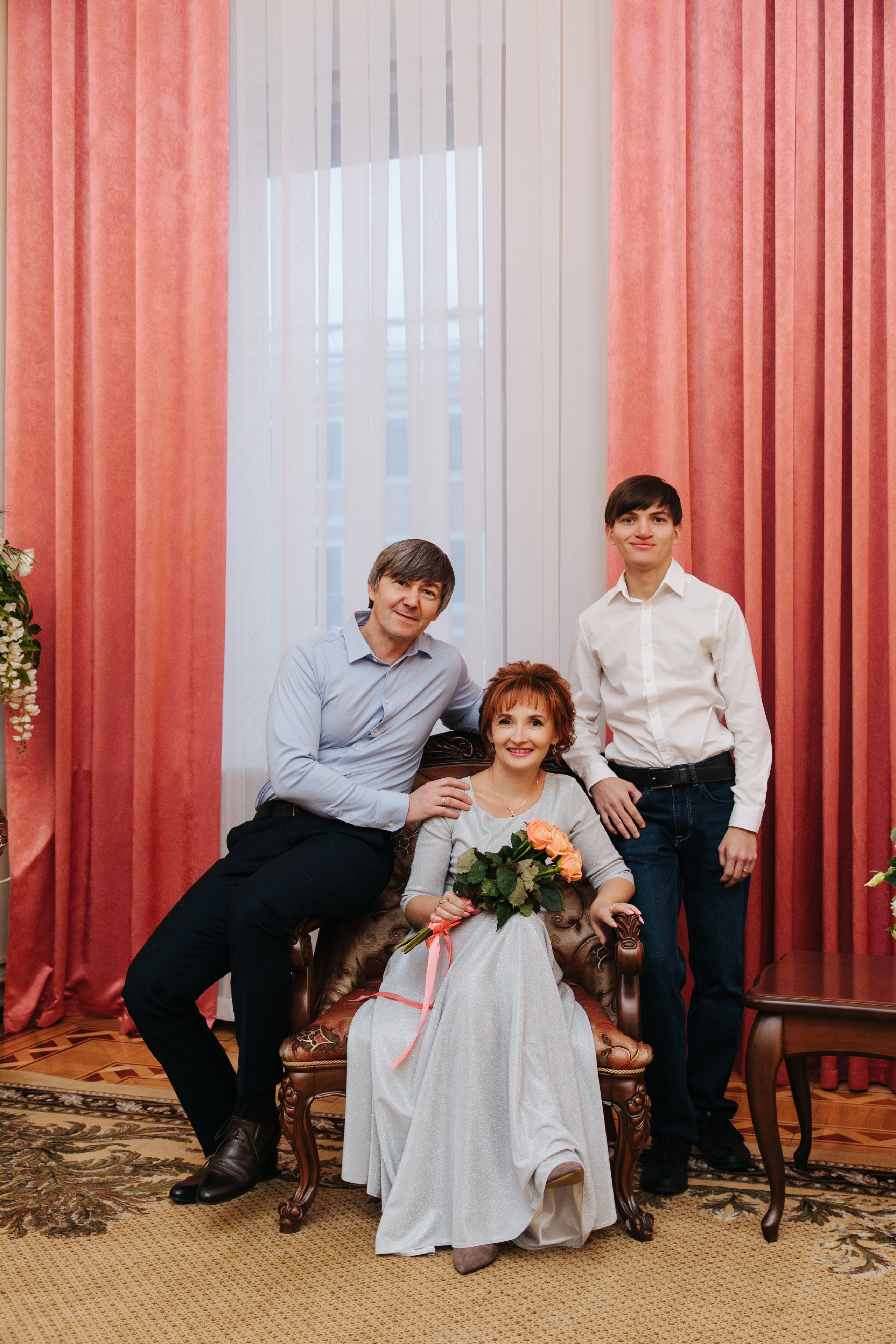 Фотосъемка юбилея, 25 лет со свадьбы. 2-й дворец бракосочетания. Фотограф крещение венчание в Петербурге! Помогает подобрать храм и посоветовал душевного батюшку в СПб