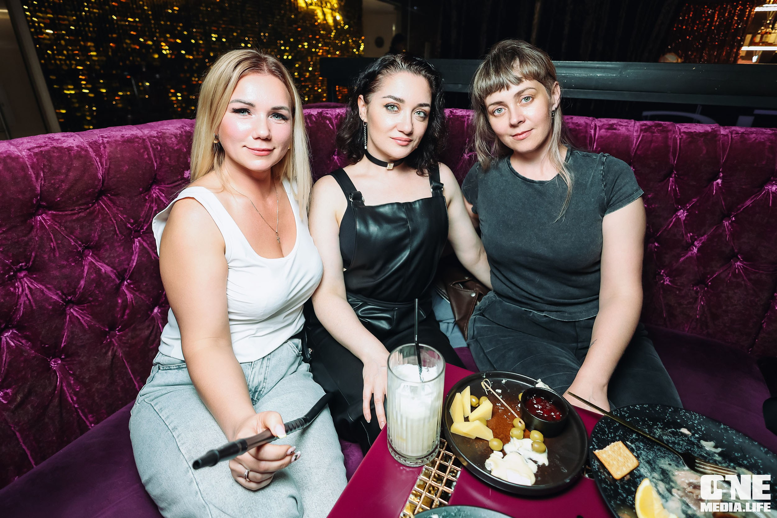 Фоторепортаж из караоке-клуба Эйфория. One Media Life: фоторепортажи, фотоотчеты с мероприятий и заведений