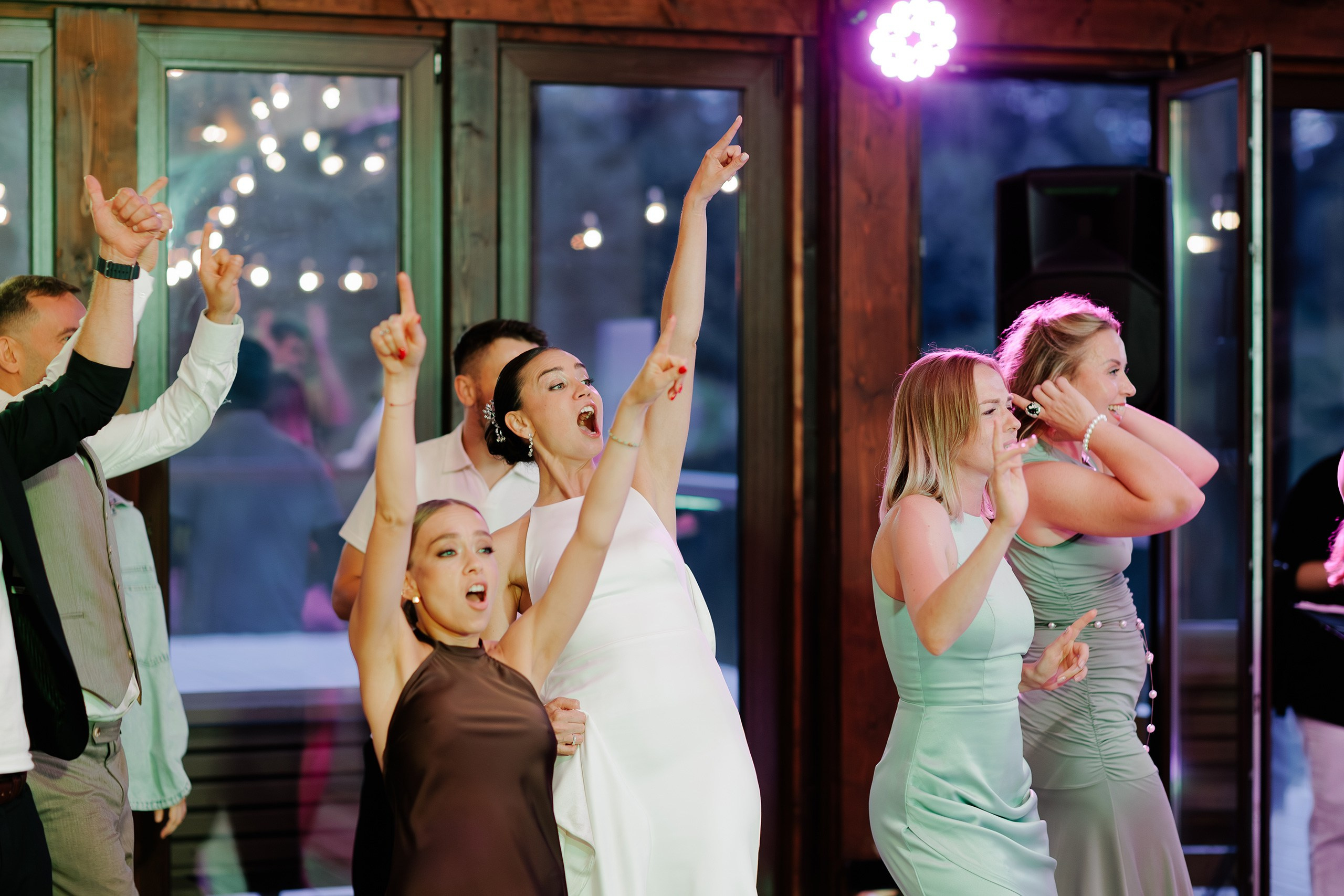 Фотограф Никифоров-Гордеев. Подрядчики и друзья сети свадебных площадок House for wedding