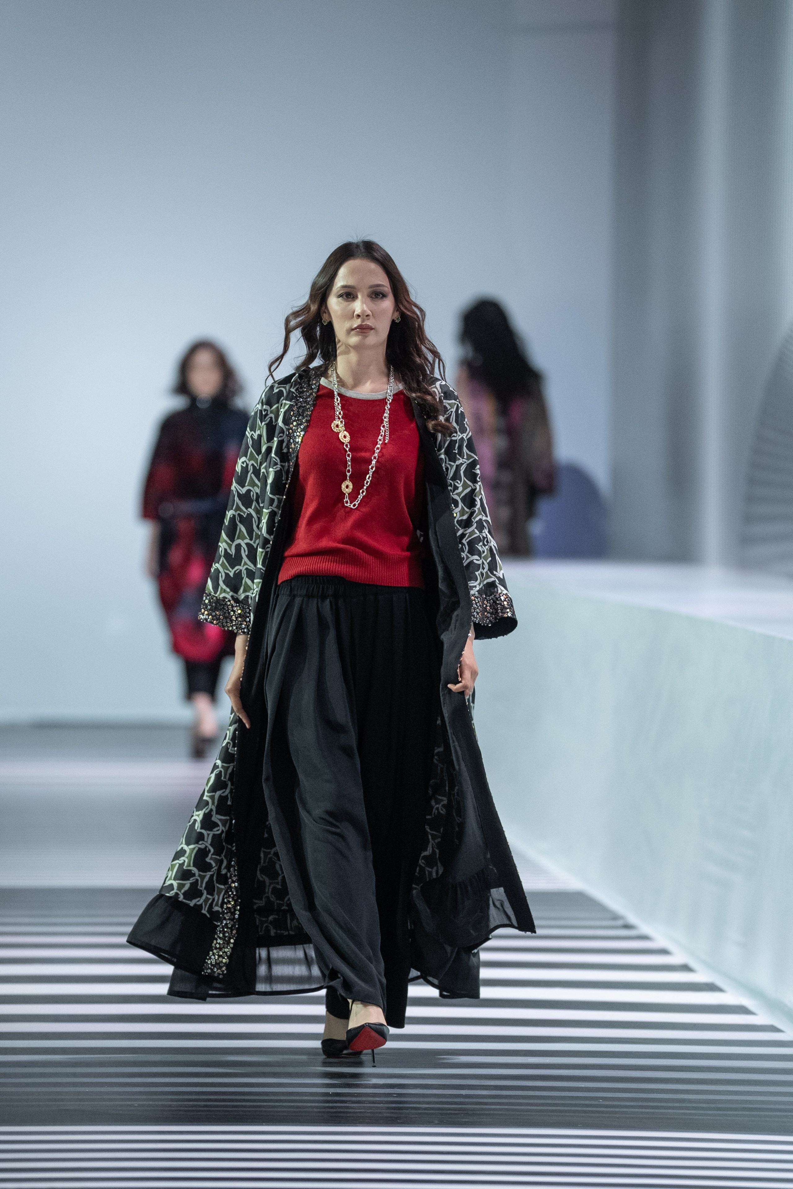 Brad YEARLAN ZHOLDASBEK. Сайт Алматинского НЮ АРТ, будуар и фэшн фотографа Дениса Карпенко