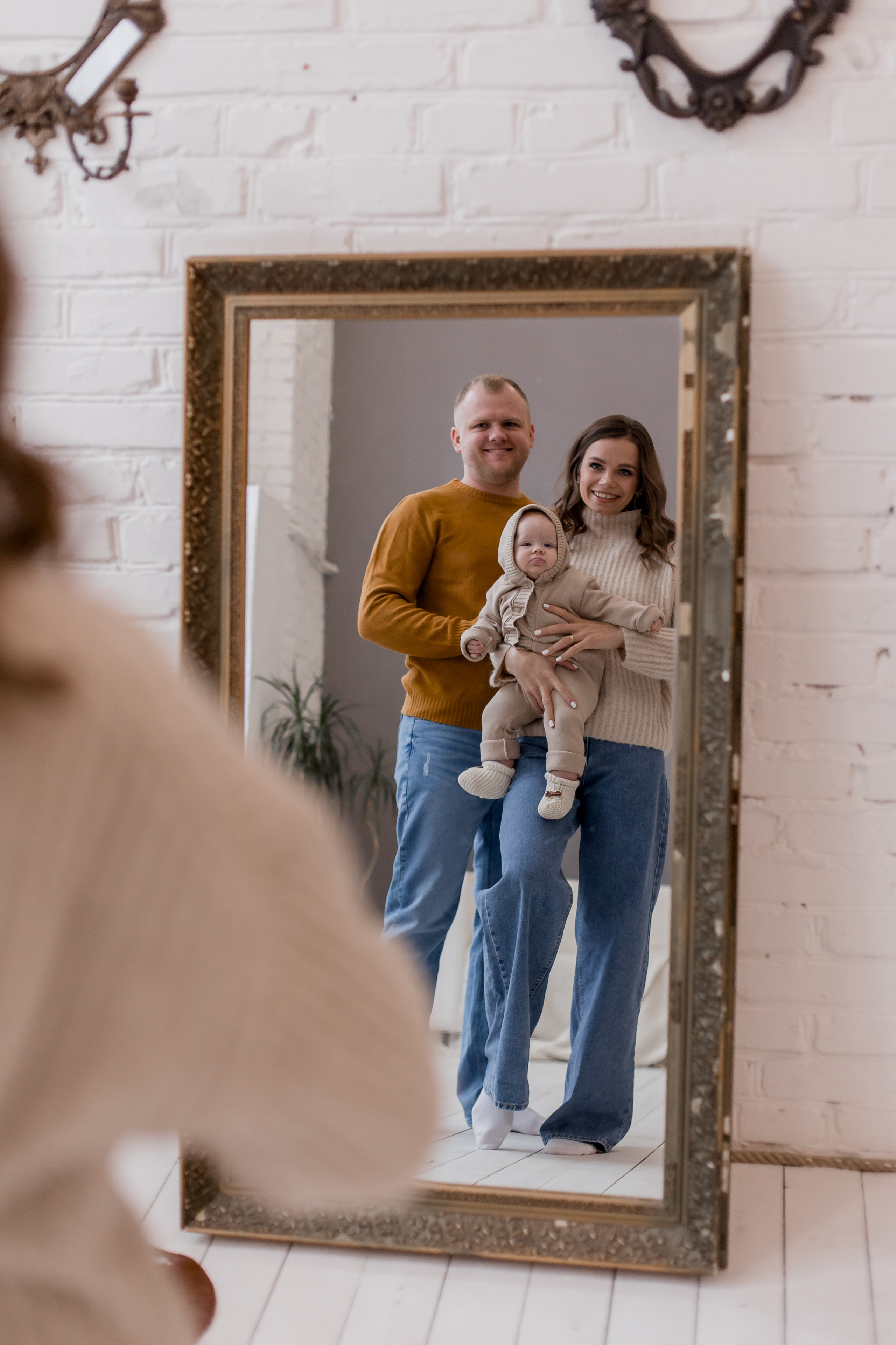 Семейная фотосессия в студии. Фотограф в Москве Авдеева Мария