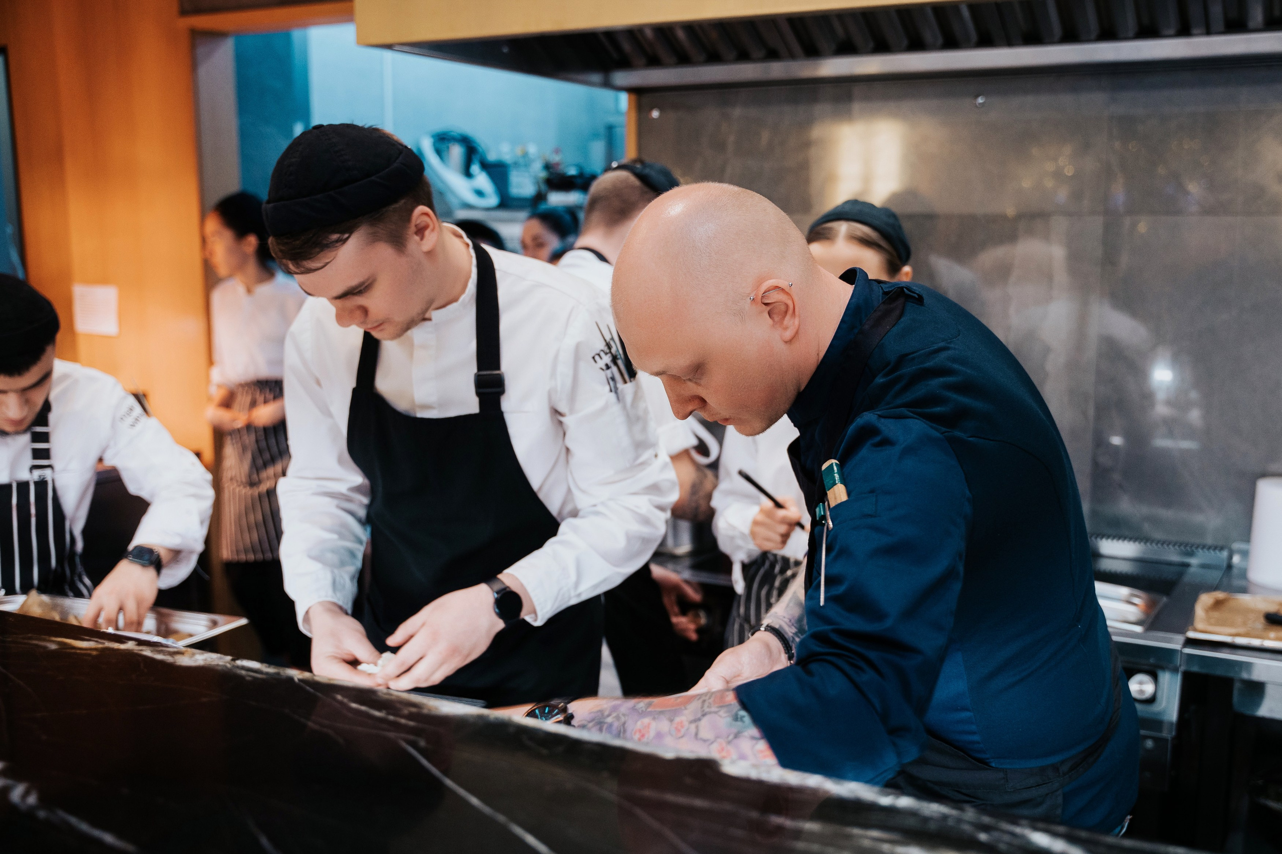 ГАСТРОЛЬНЫЙ УЖИН В MAIN WINE «ИДЕМ НА ВОСТОК. ГОРДИМСЯ ДОСТОЯНИЕМ». СВОИ. ФОТООТЧЕТЫ-СОБЫТИЯ-МЕСТА