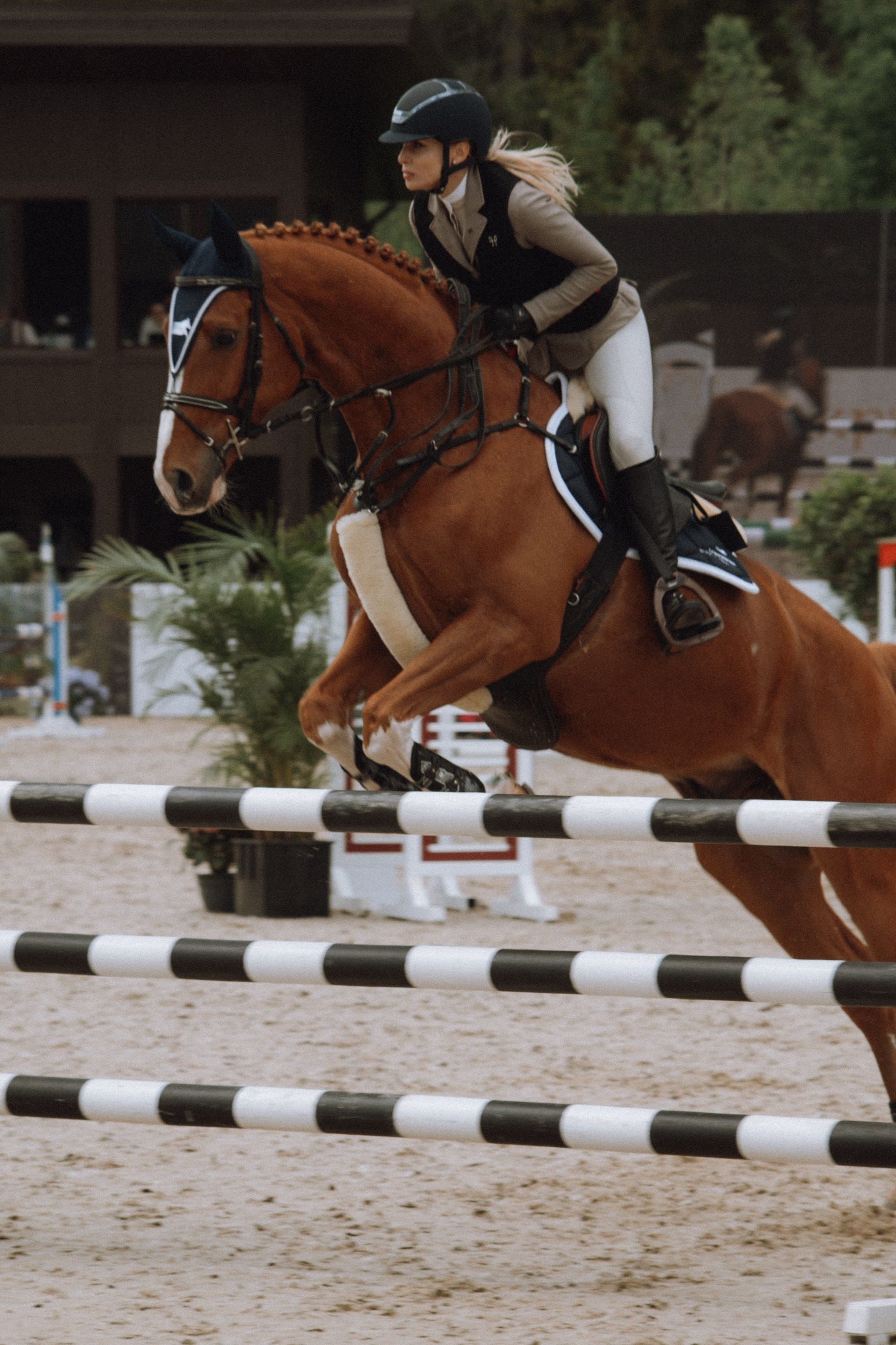 Emerald Stables CUP 2025. Бэкстейдж и репортажный фотограф в Москве Артем Онацко