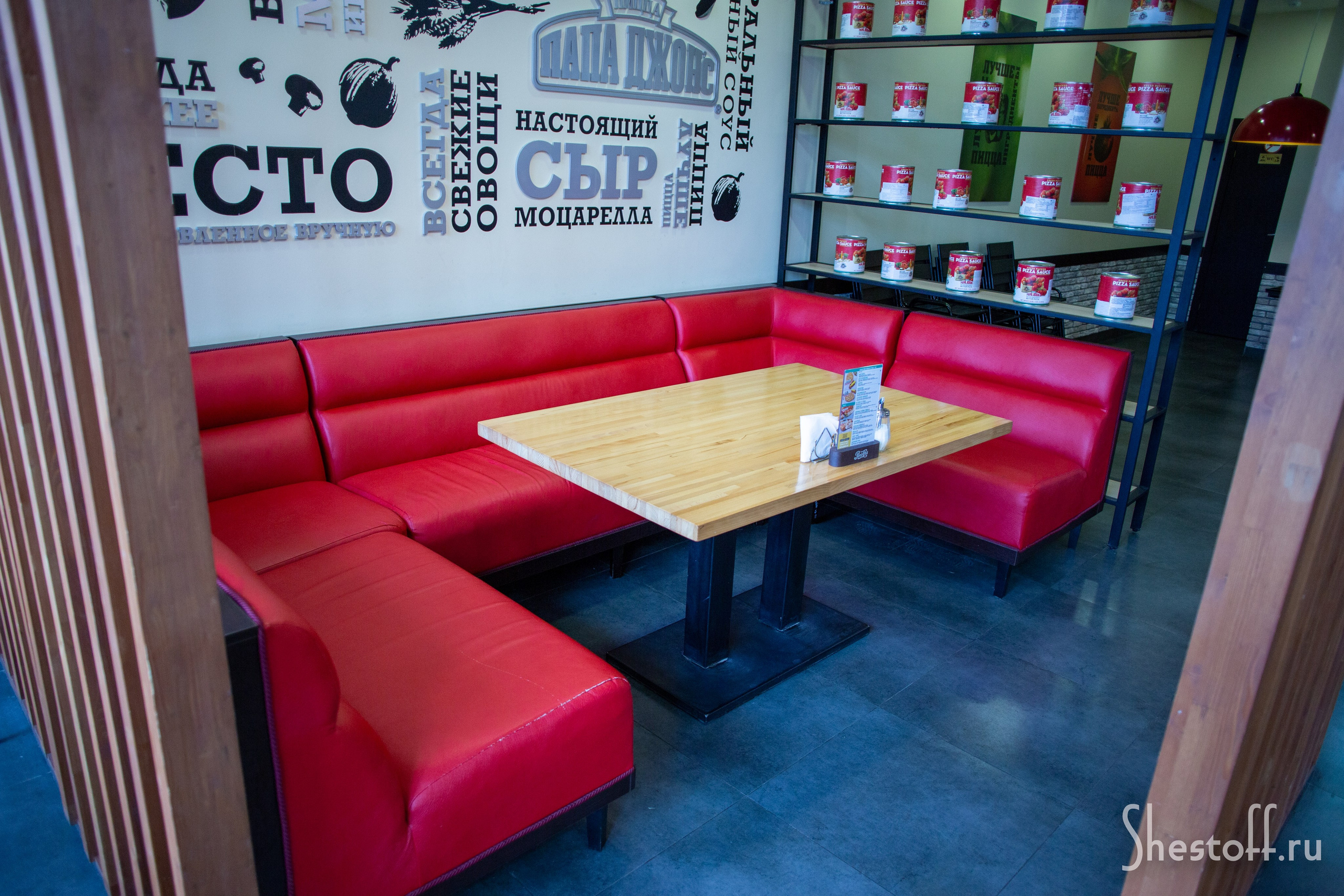 Интерьерная съемка для пиццерии «Папа Джонс». Сергей Шестов фотограф из Нижнего Новгорода
