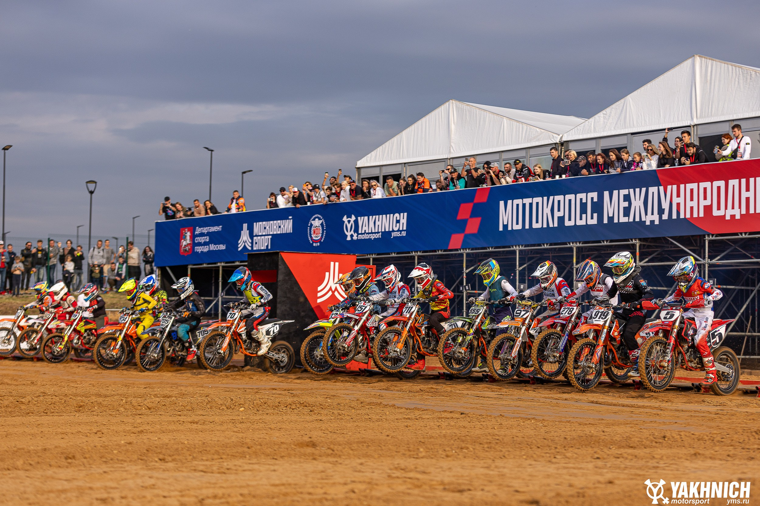 Репортажный фотограф в Москве Майк Симонов