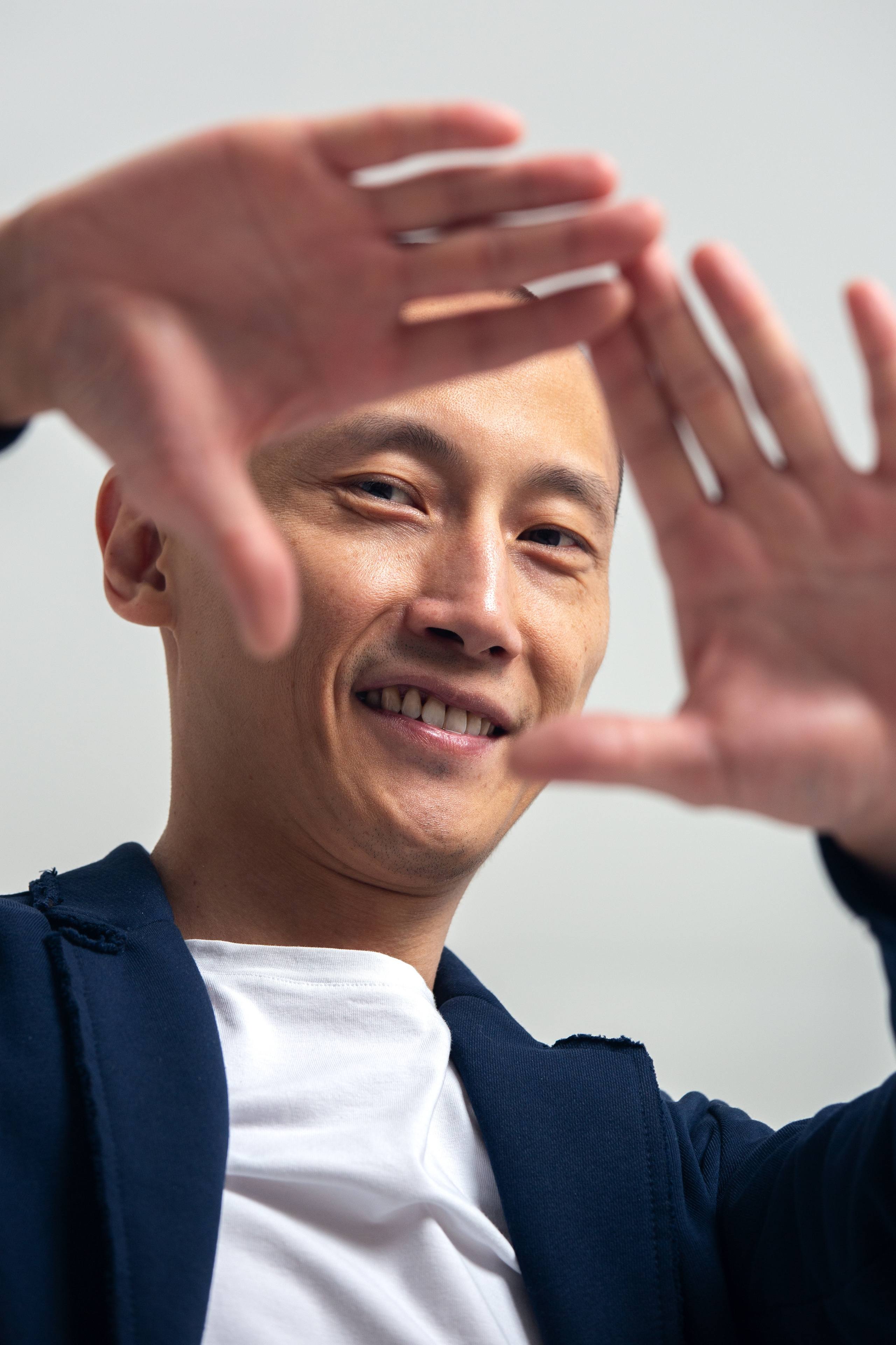 Мужской портрет в студии. Филатова Мария репортажный и портретный фотограф в Санкт-Петербурге