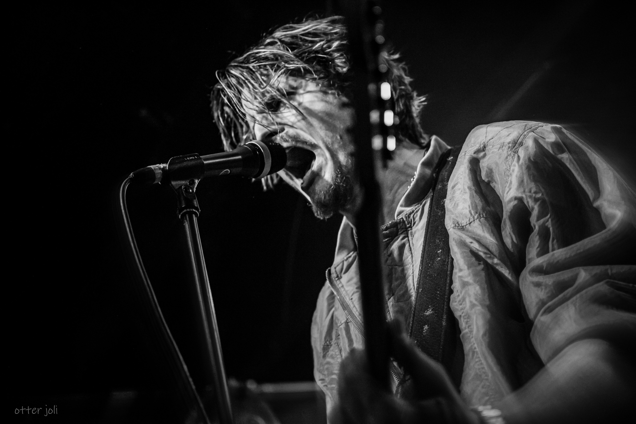 Сергей Горошко и Chili Cheese | 16 Тонн. Концертный репортёр Валерия Сафина