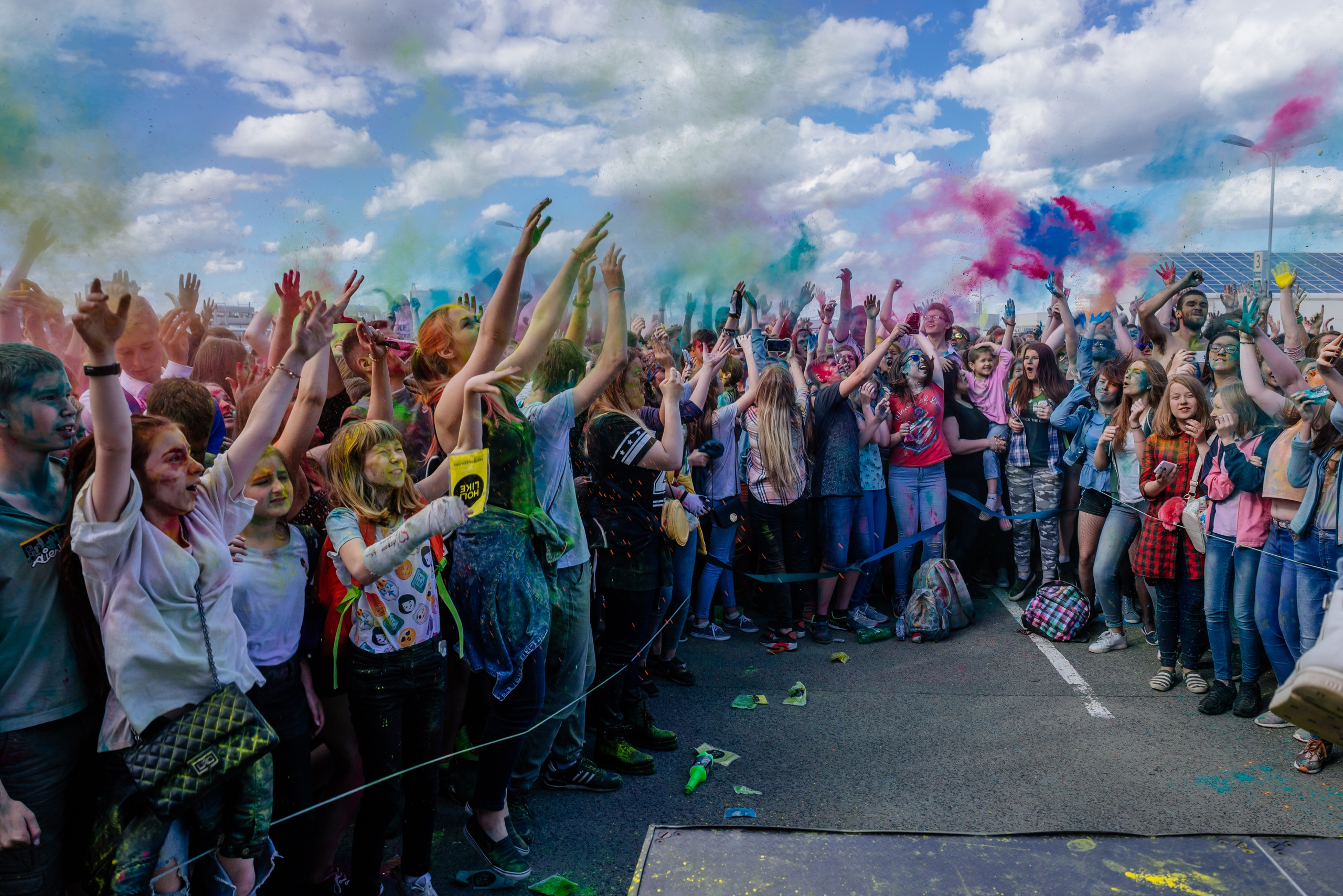 Фестиваль красок Holi. Москва, МО. Фотограф LANA STIL. Семейный, репортажный фотограф, студия. Женский, мужской портрет. Фотографирую территориально в г. Королев, Москва, МО