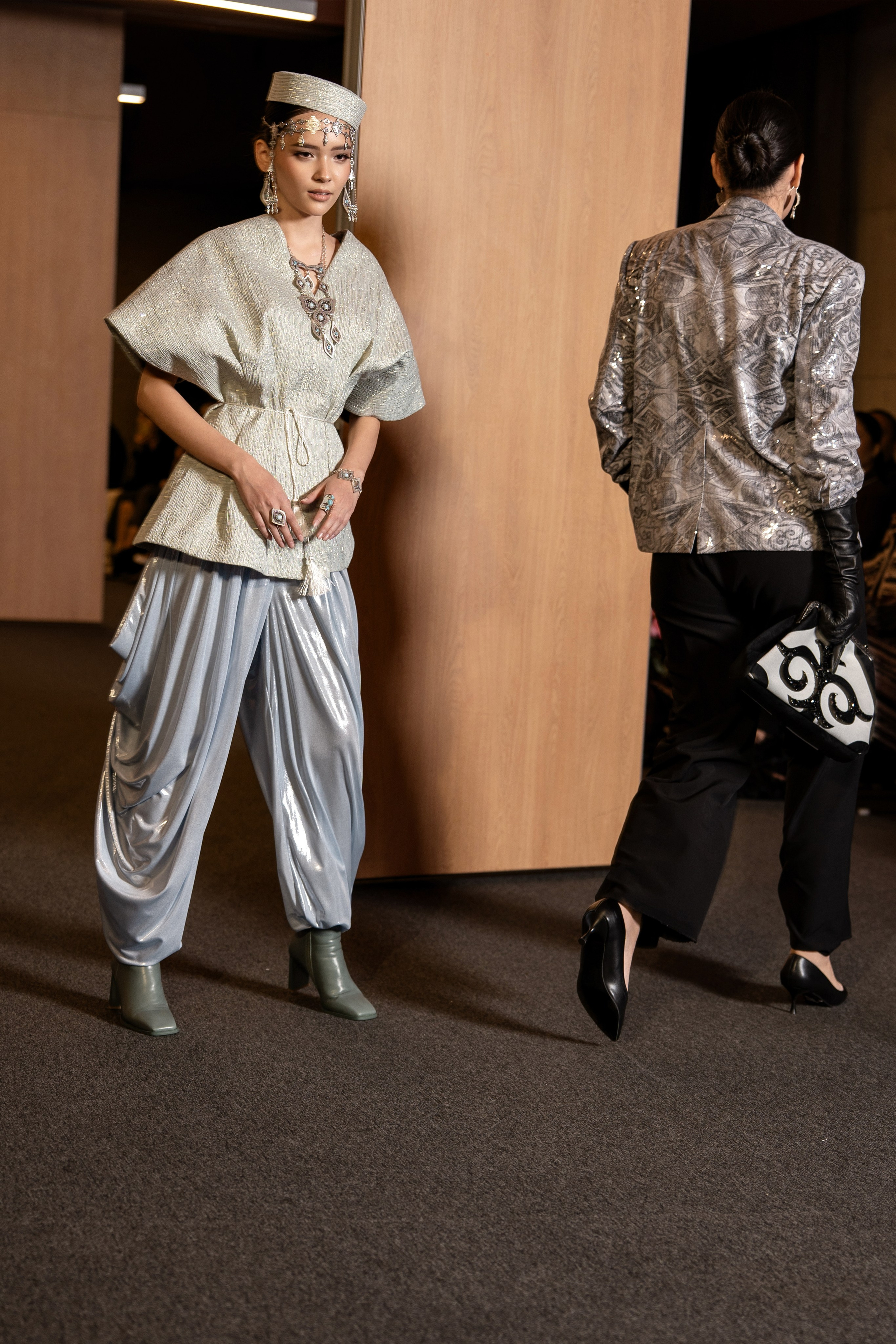 Brand Gulnur Atelier. Сайт Алматинского НЮ АРТ, будуар и фэшн фотографа Дениса Карпенко